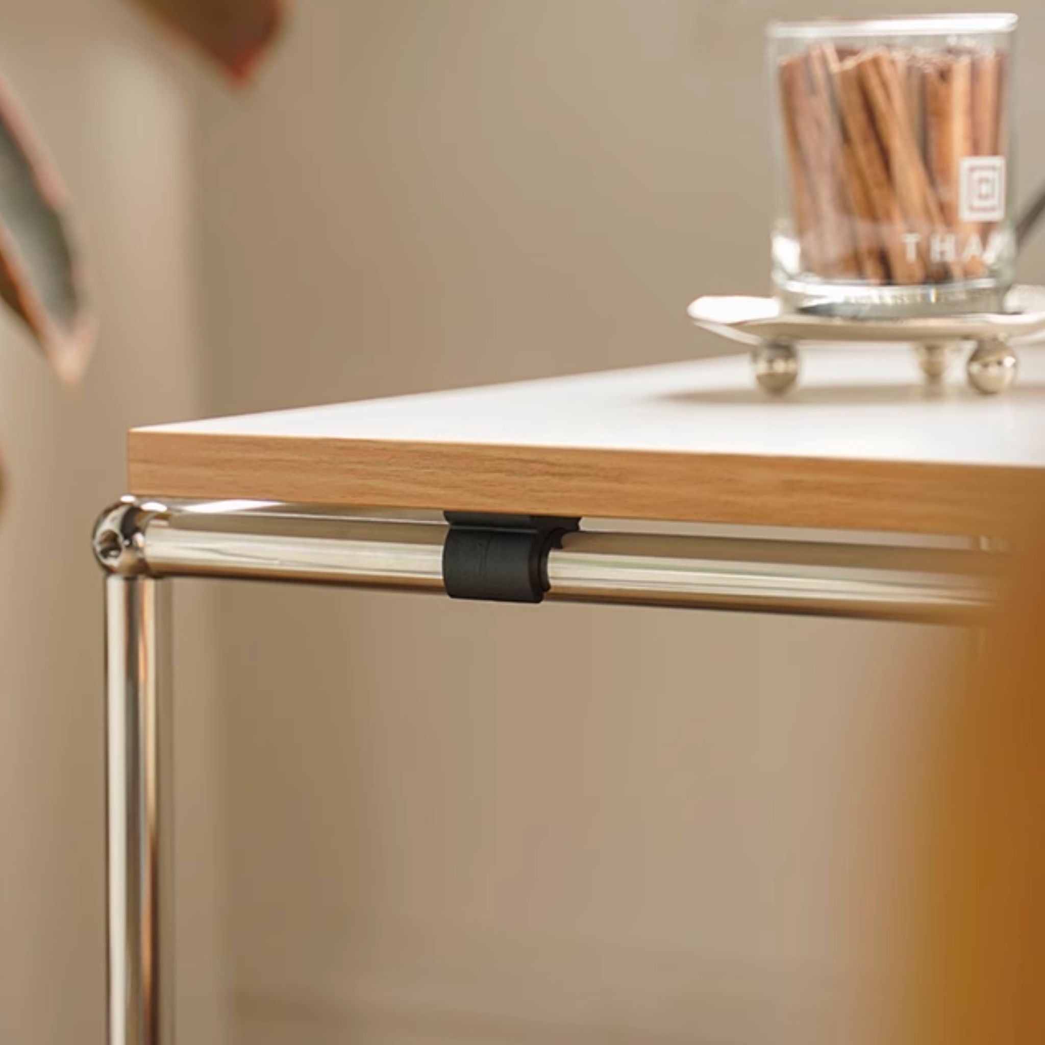 USM Haller Desk Replica | The Feelter
