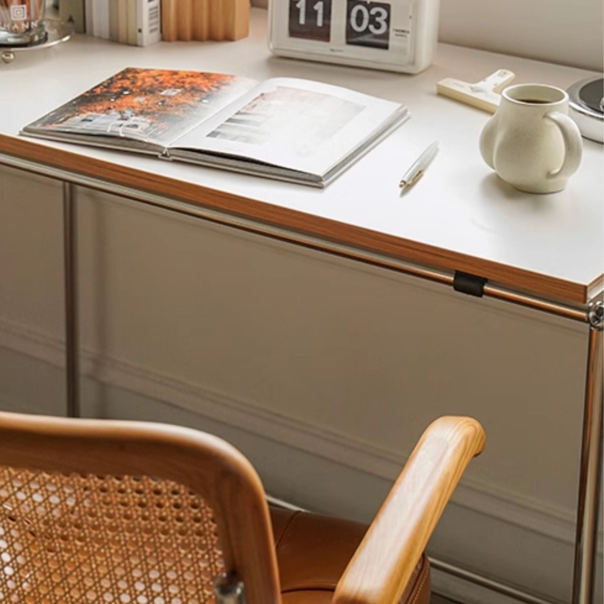 USM Haller Desk Replica | The Feelter