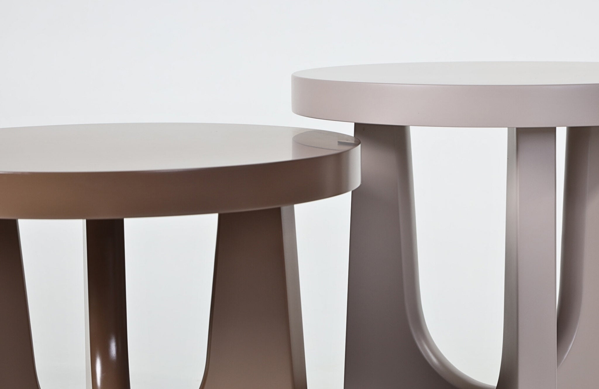 Geometric Side Tables - Gloss Lacquered Wood - The Feelter