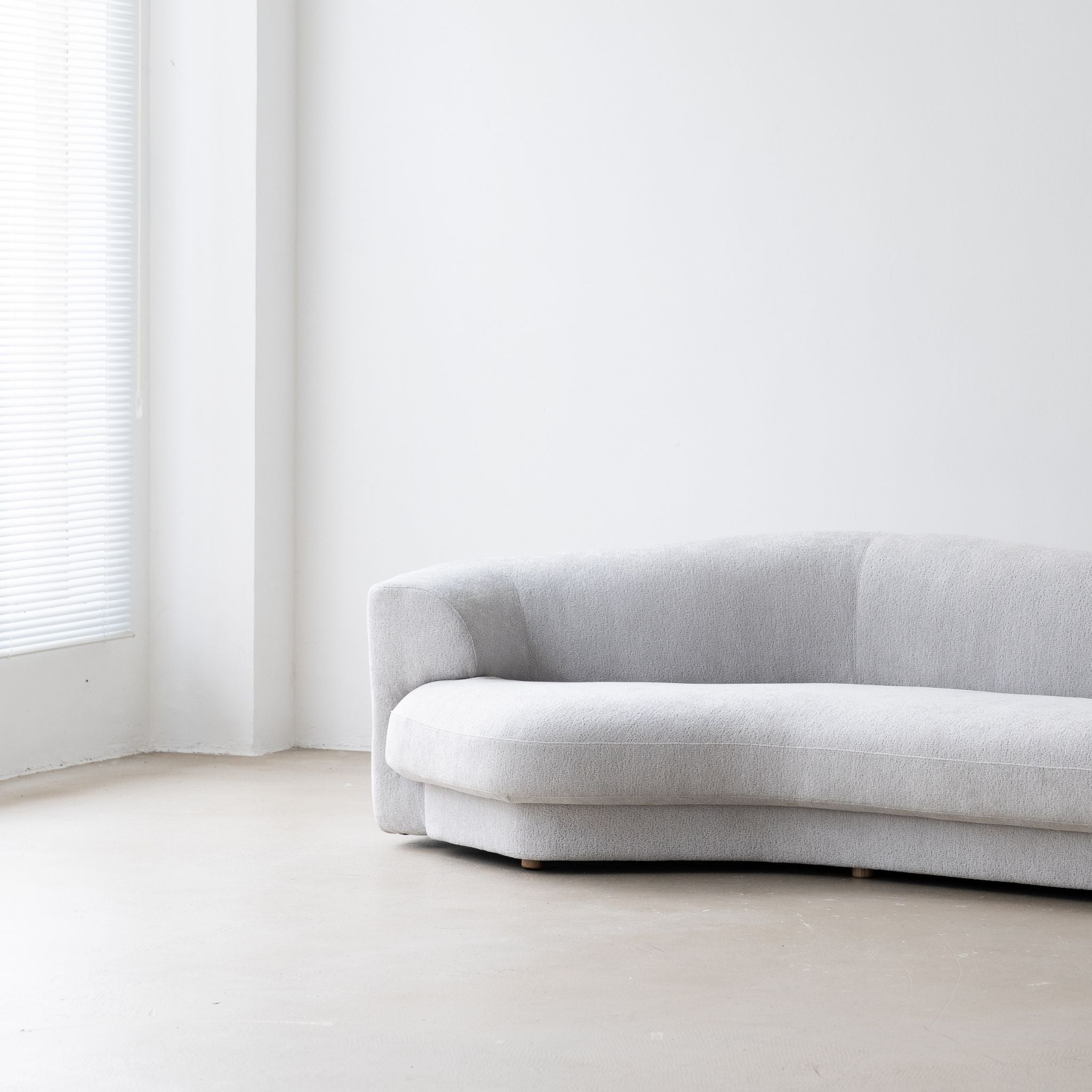 Yumi Sofa Replica | The Feelter