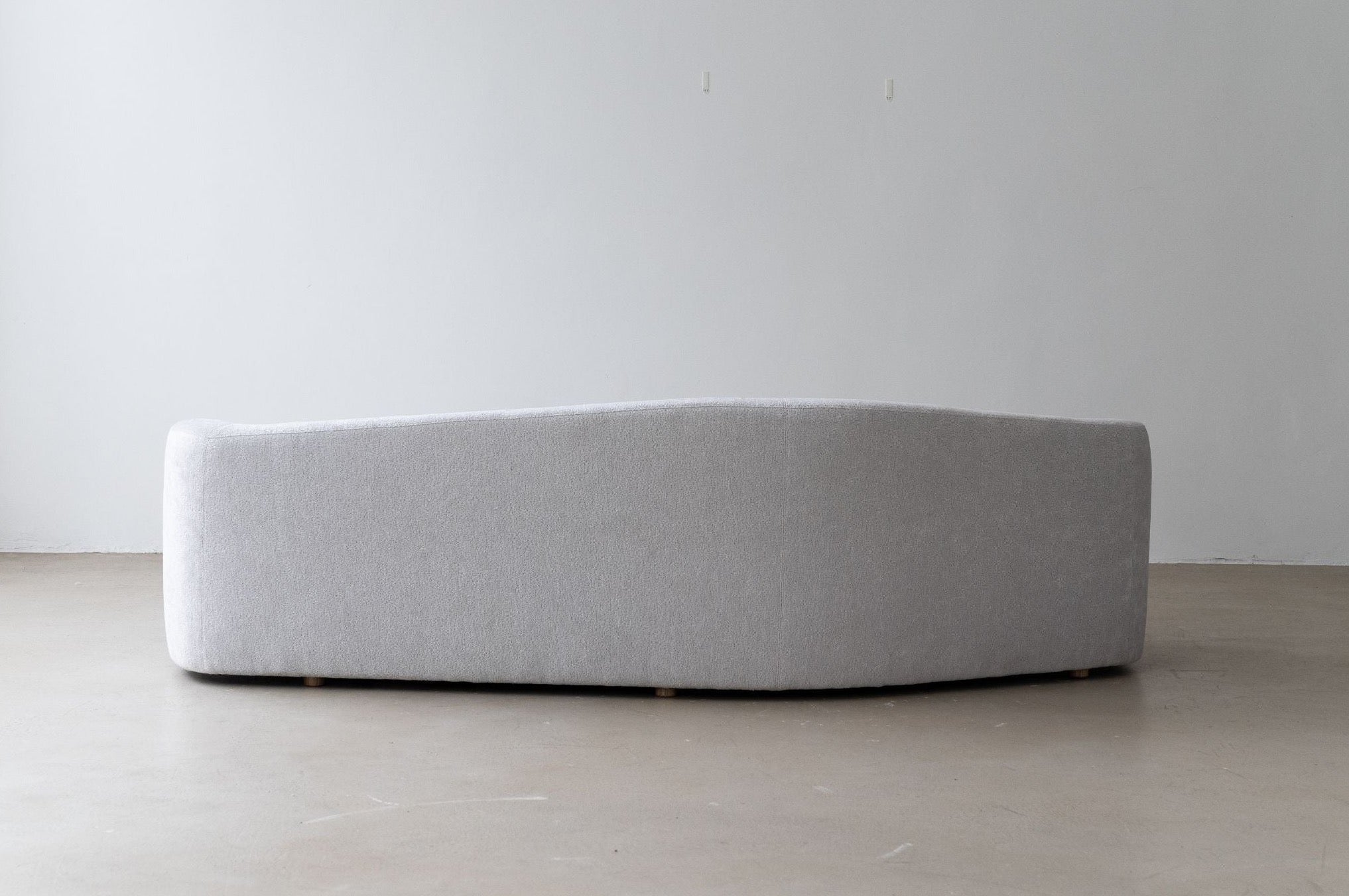 Yumi Sofa Replica | The Feelter