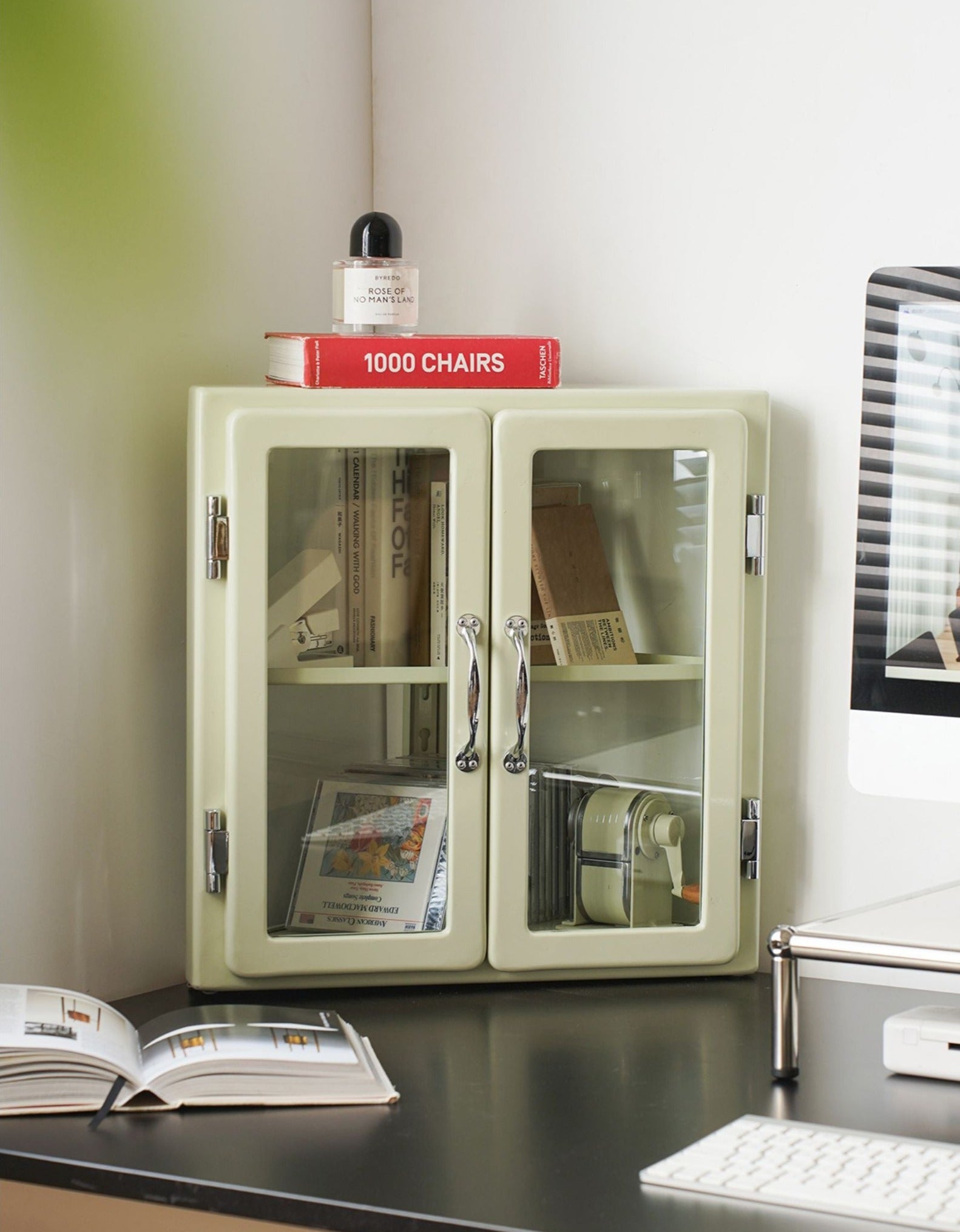 Moma Cabinet replica - The Feelter