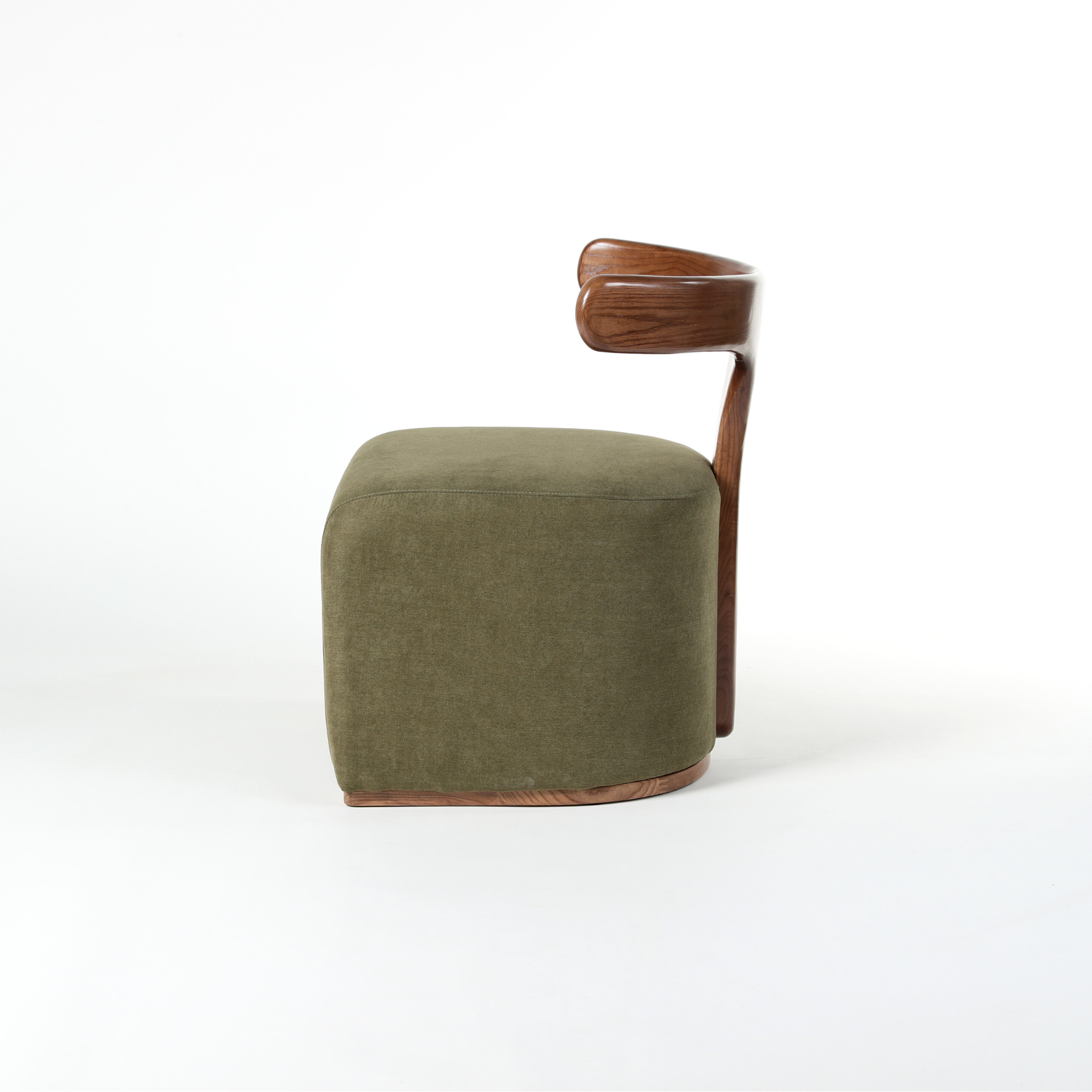 Moby Dick Armchair Replica | The Feelter