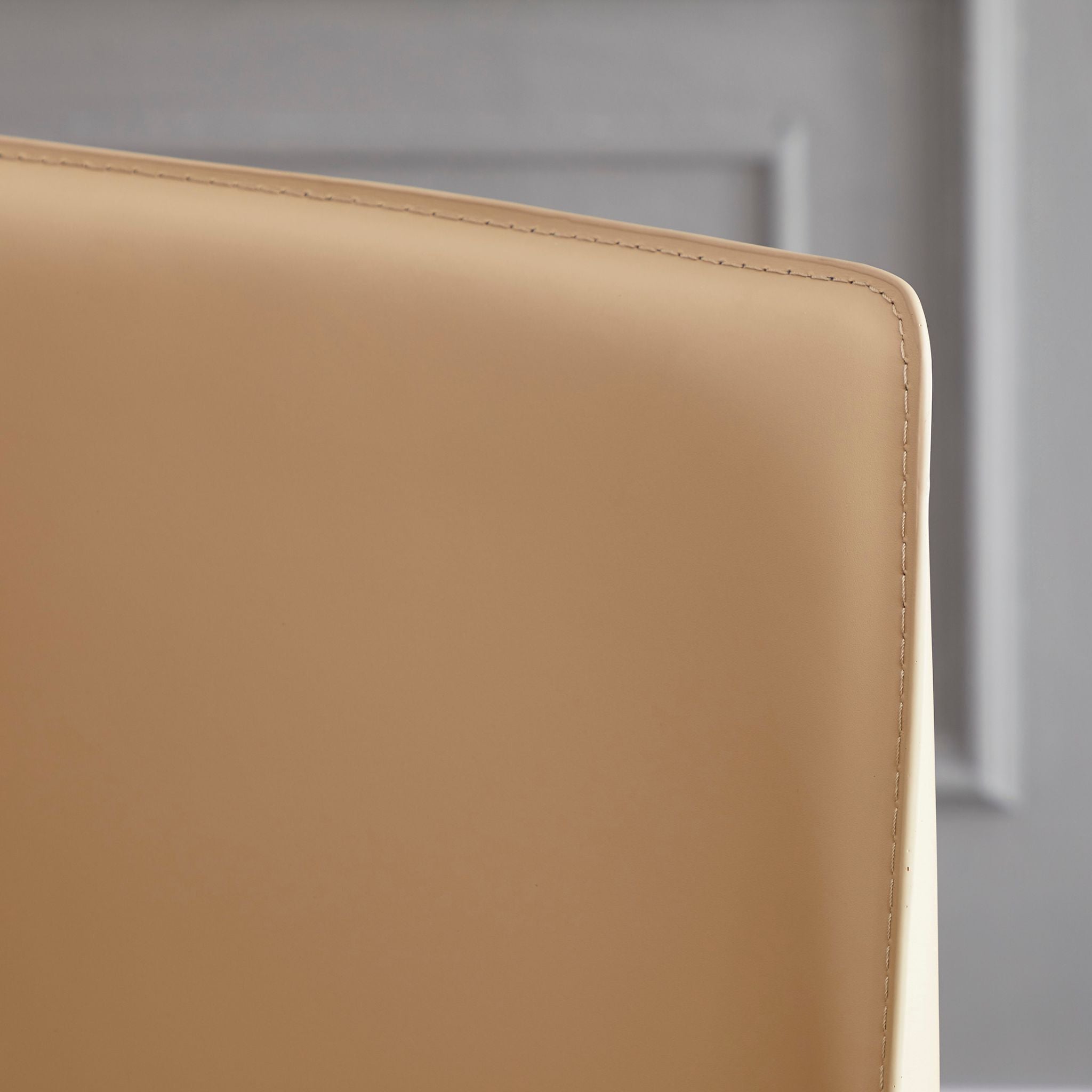 Henry Leather Bar Stool - The Feelter