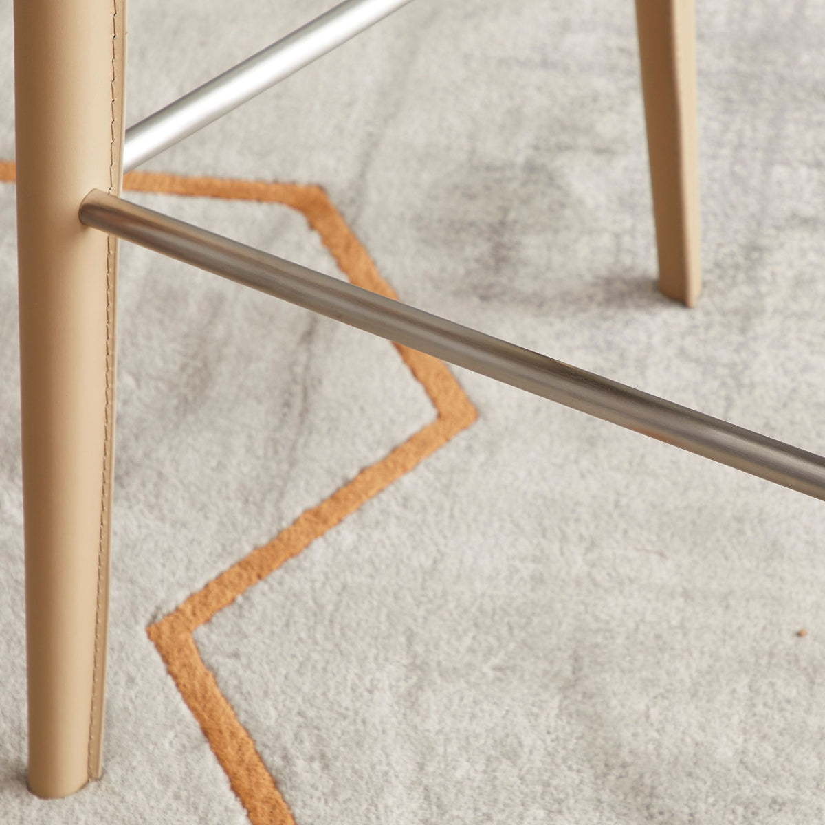 Henry Leather Bar Stool - The Feelter