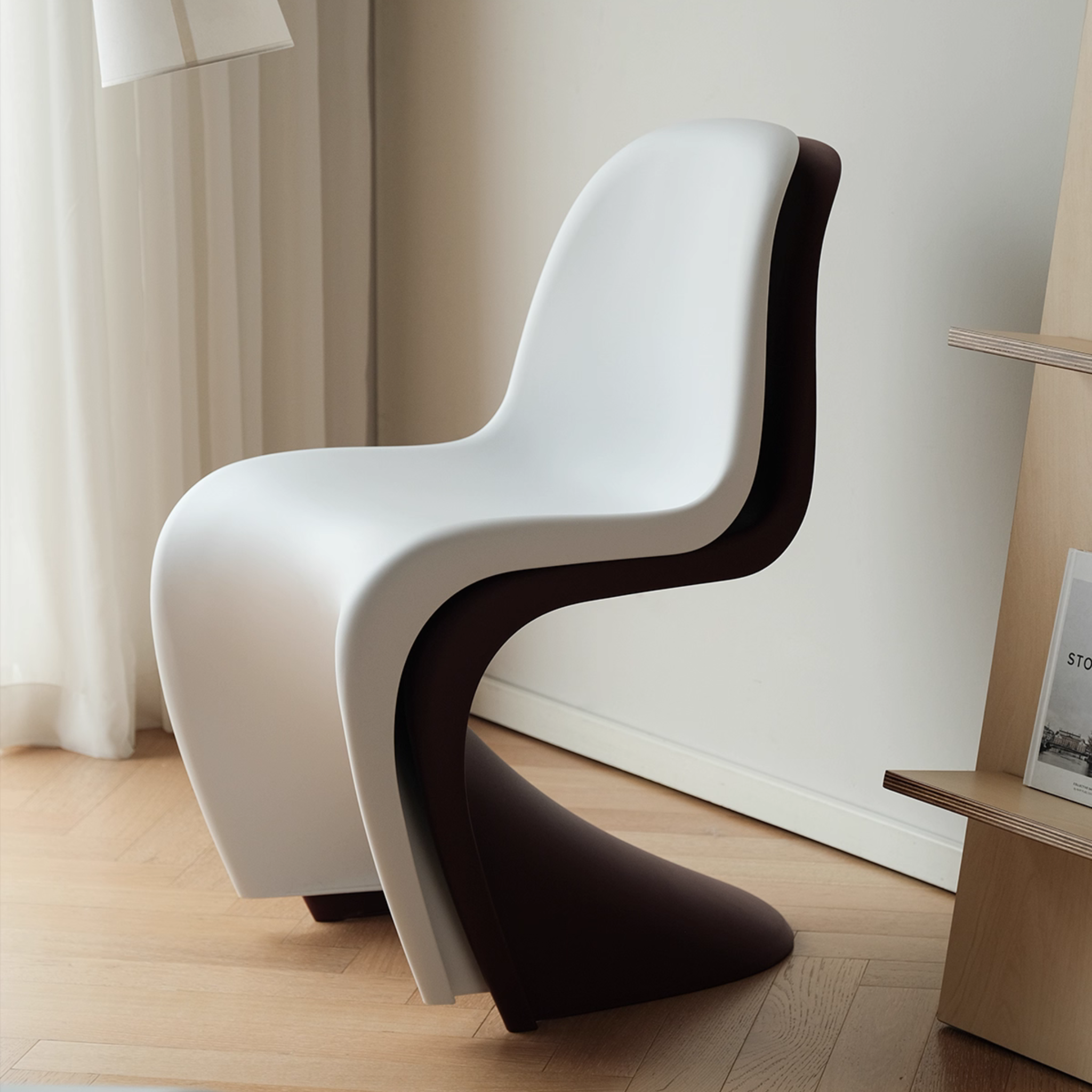 Splice Plastic Dining Chair
