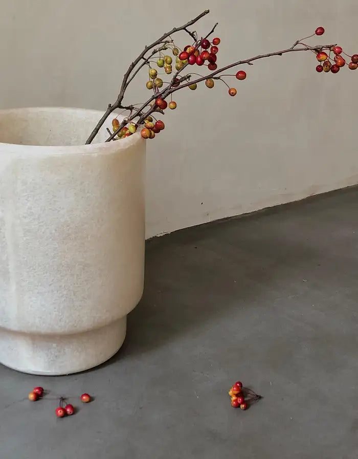 Kar Studio | Tong Vase/Bin