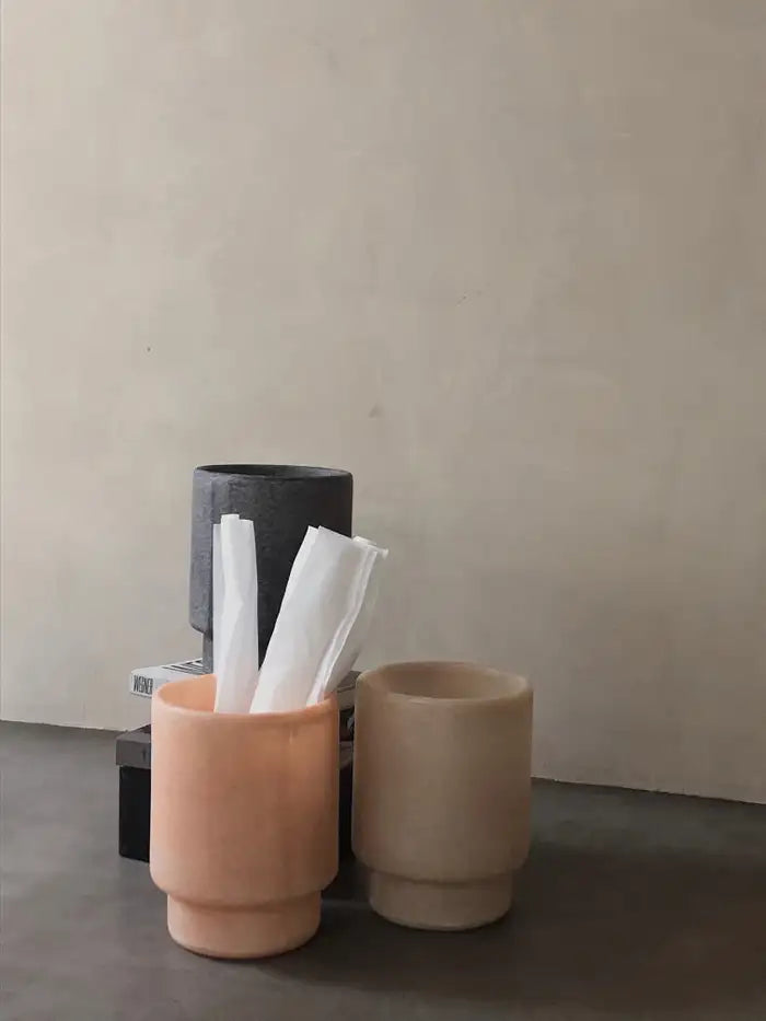 Kar Studio | Tong Vase/Bin
