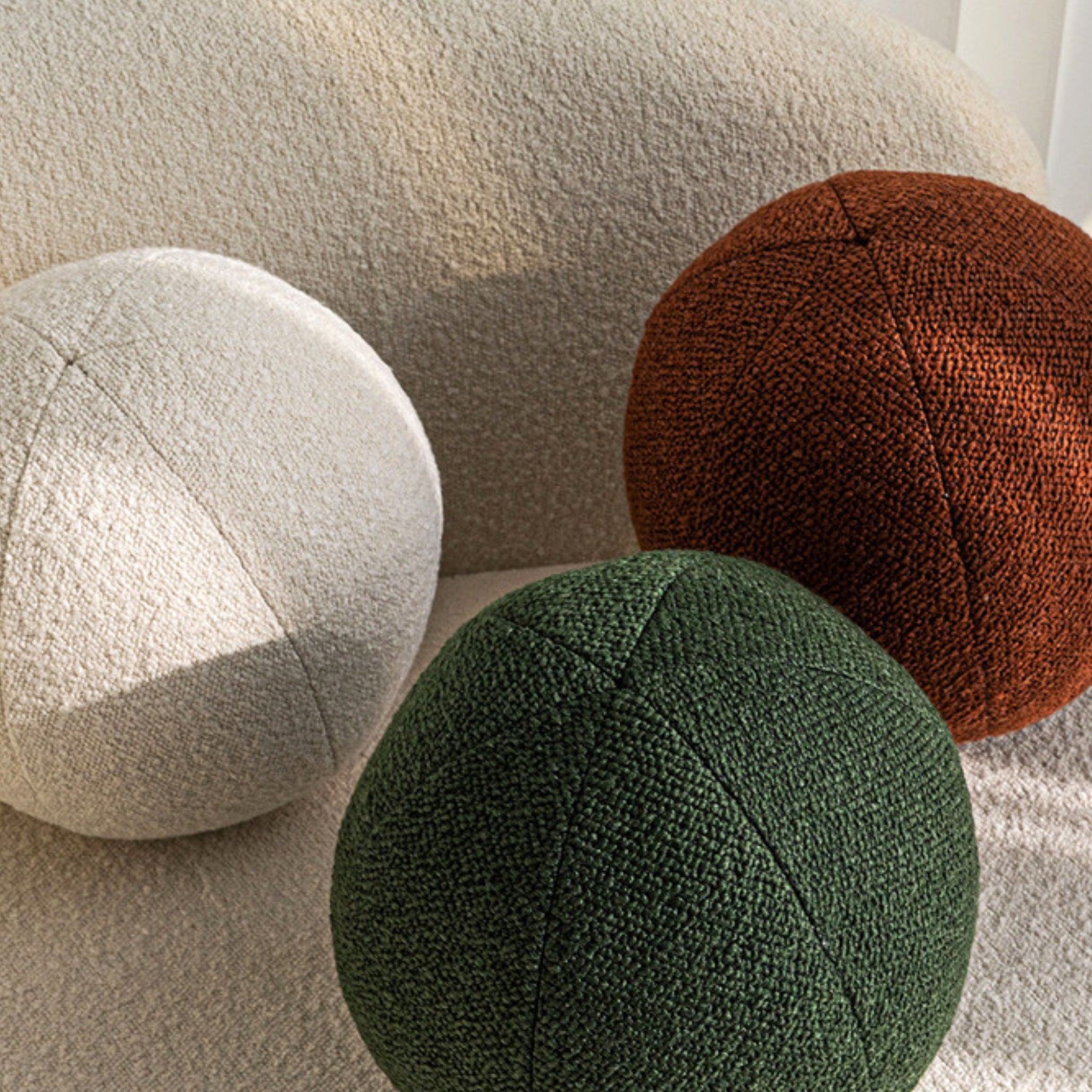 Round Boucle Bubble Cushion - The Feelter