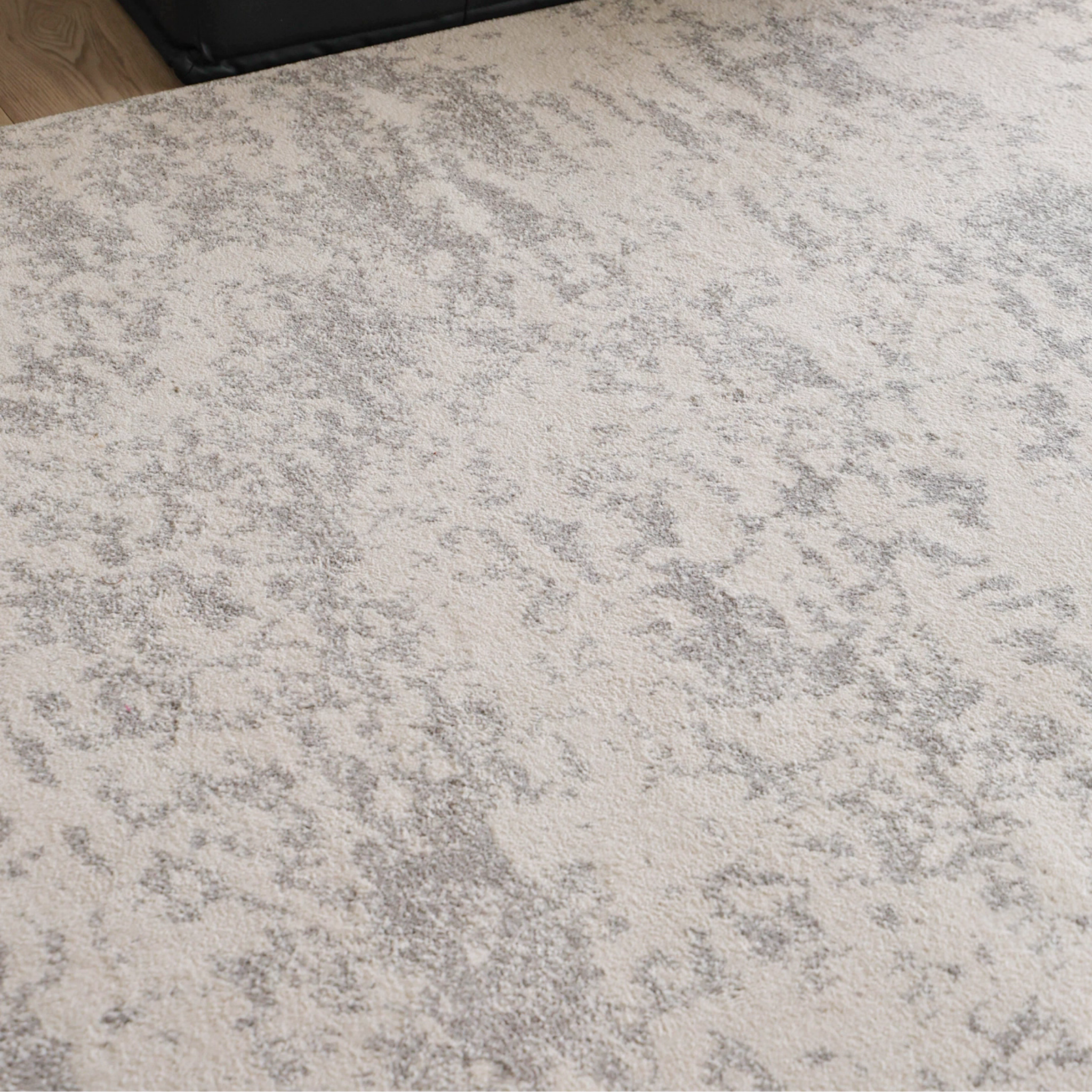 Blizzard Glue-Free Rug