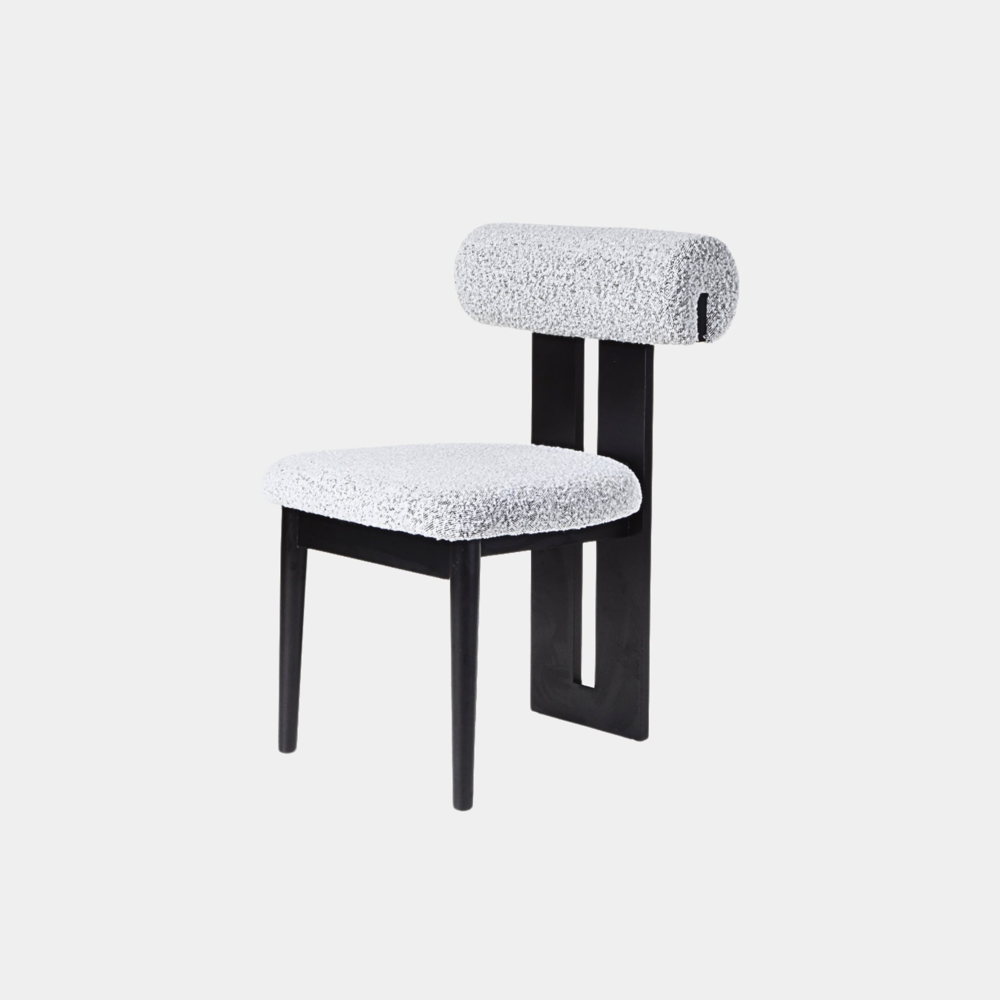 Tripod Dining Chair - The Feelter