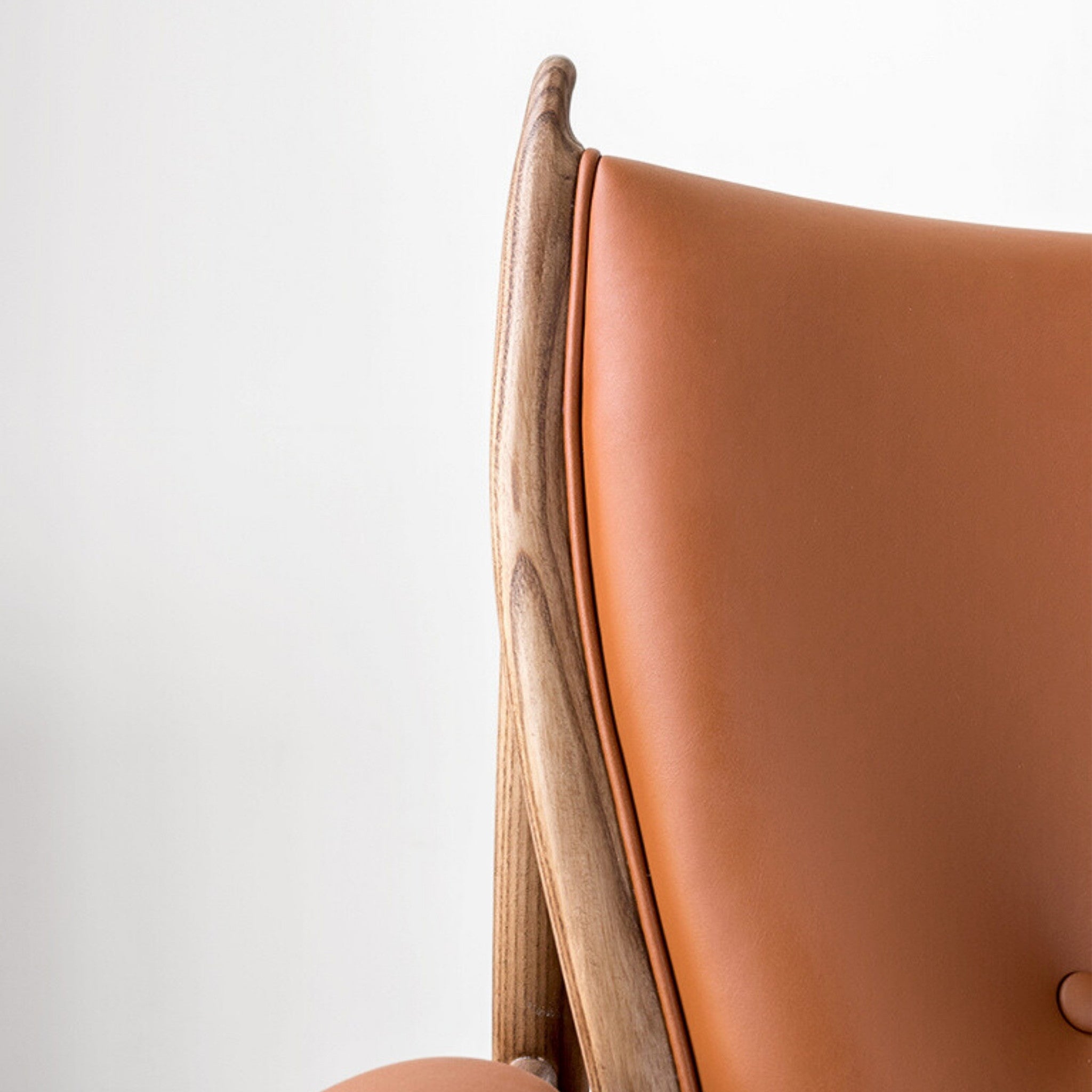Chieftain Chair Replica | The Feelter