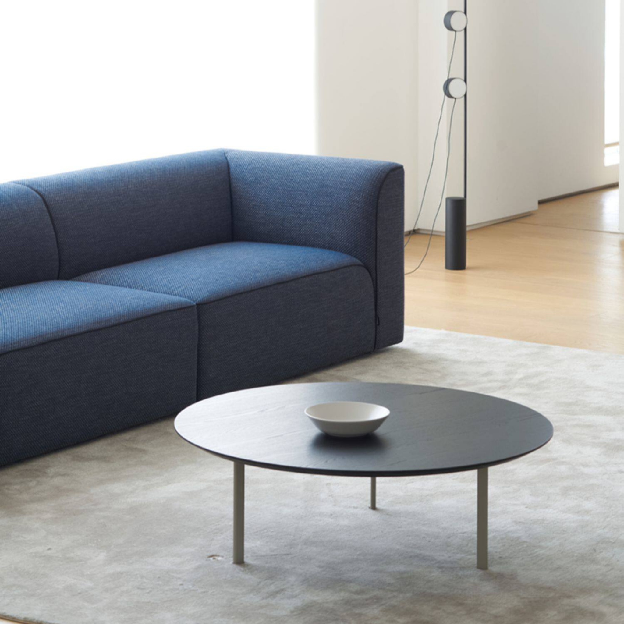 Pretty Coffee Table - The Feelter