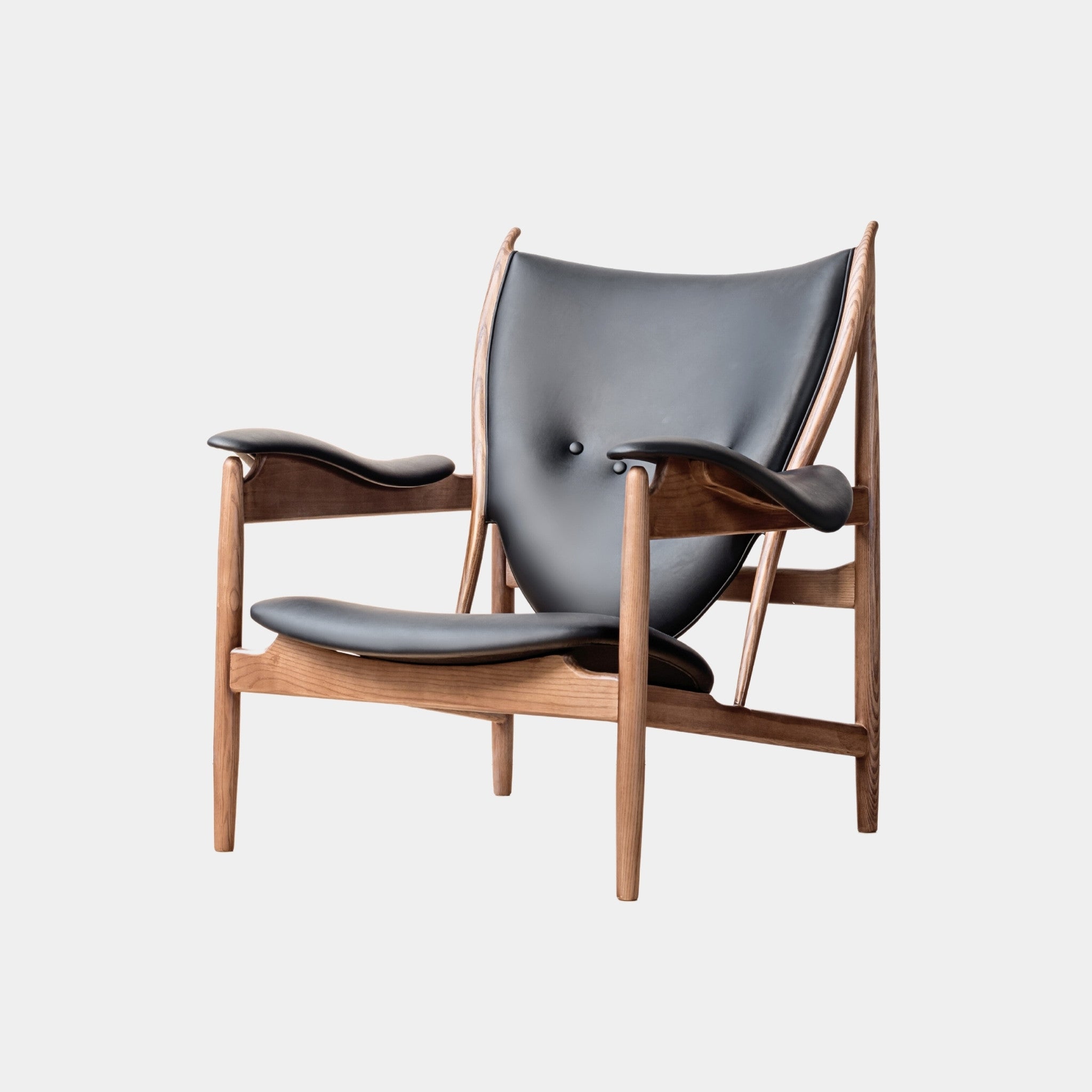 Chieftain Chair Replica | The Feelter