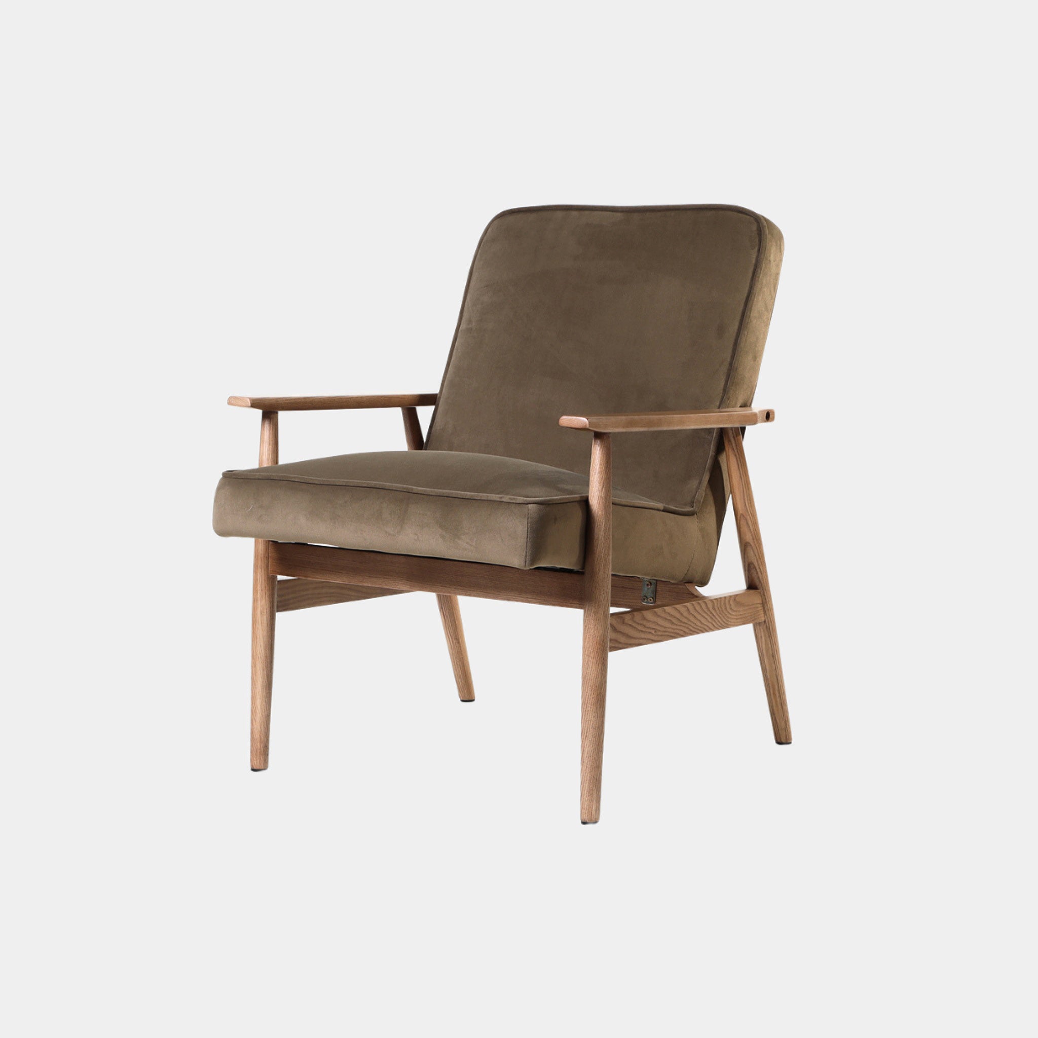 300-190 Armchair Replica | The Feelter