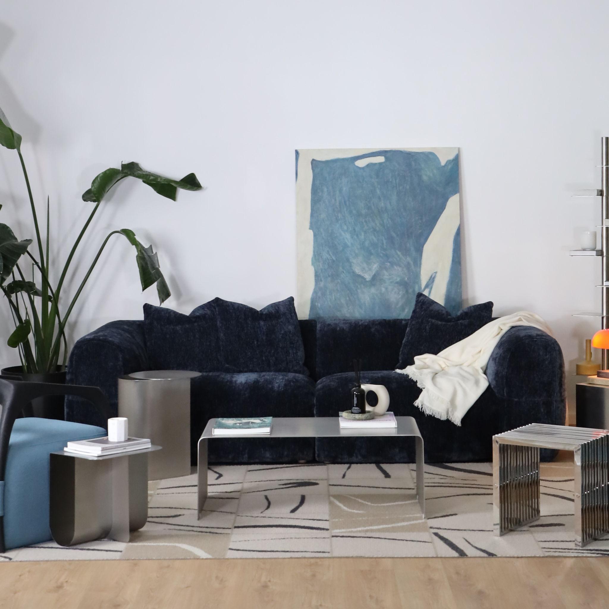 Bulb Sofa - The Feelter