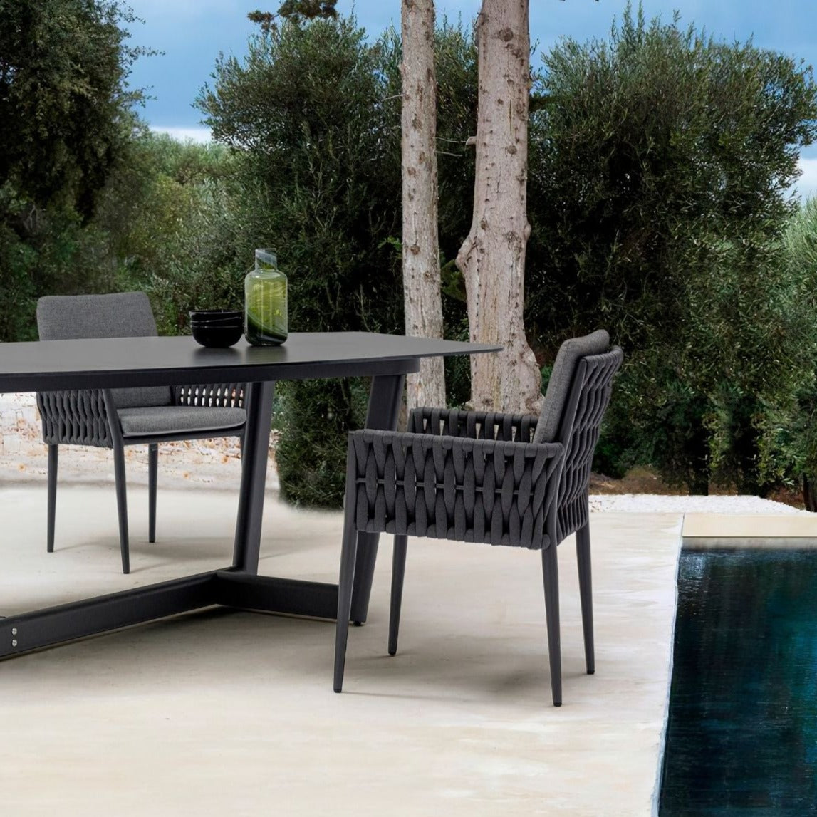 Hug Series | Outdoor Square Dining Table - The Feelter
