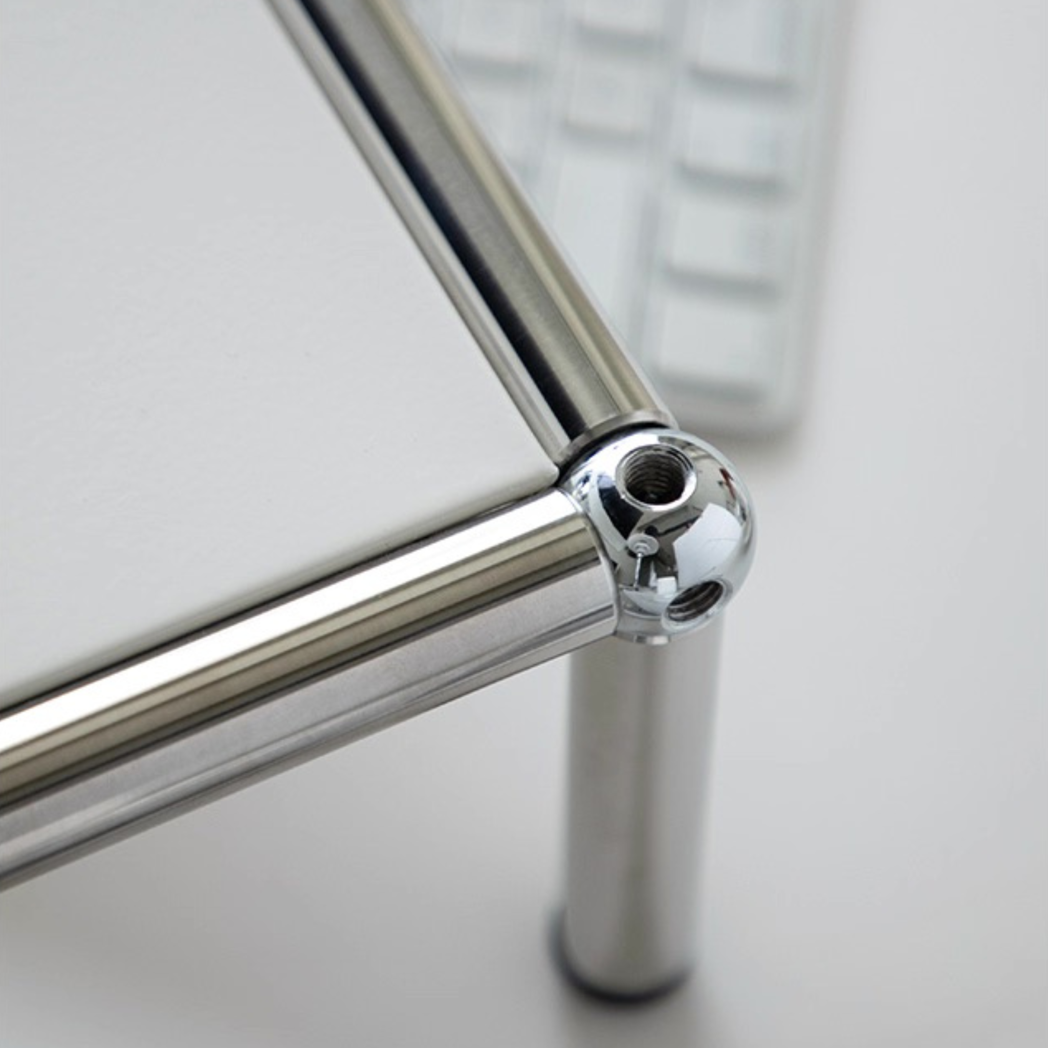 Form Series | Modular Screen Stand - The Feelter