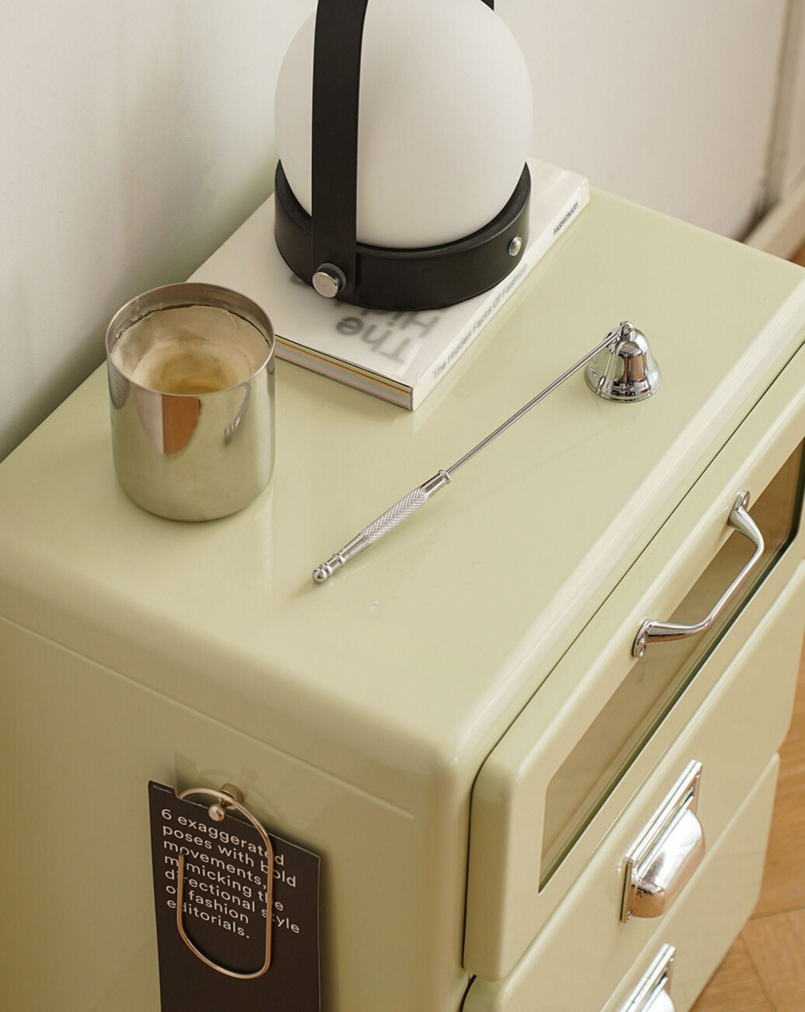 Moma Cabinet - The Feelter