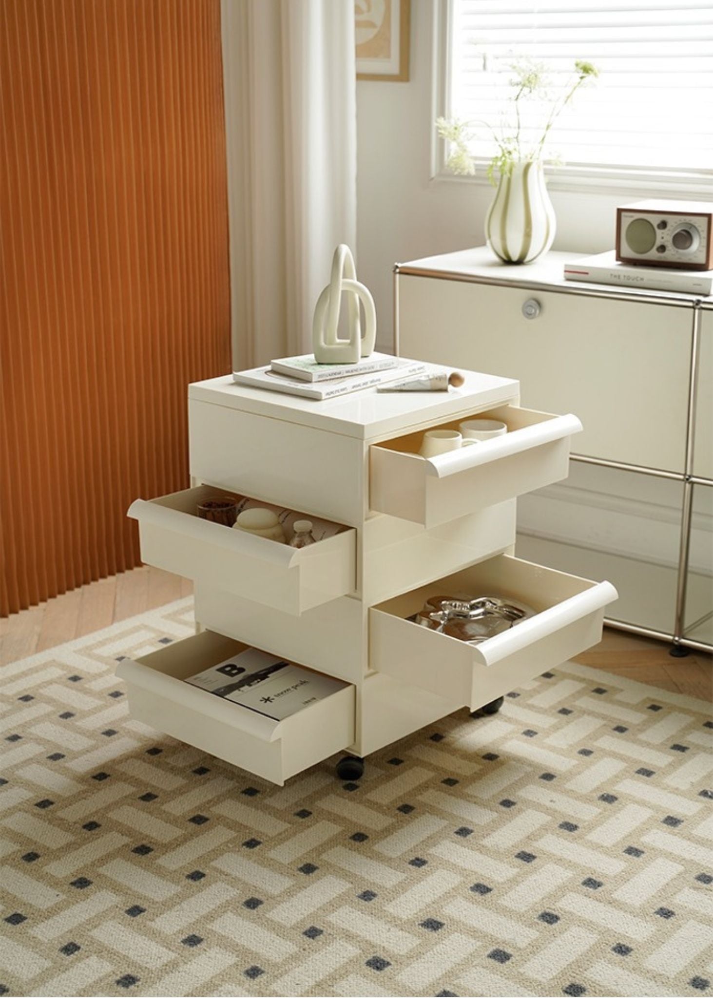 Simon Stackable Storage System