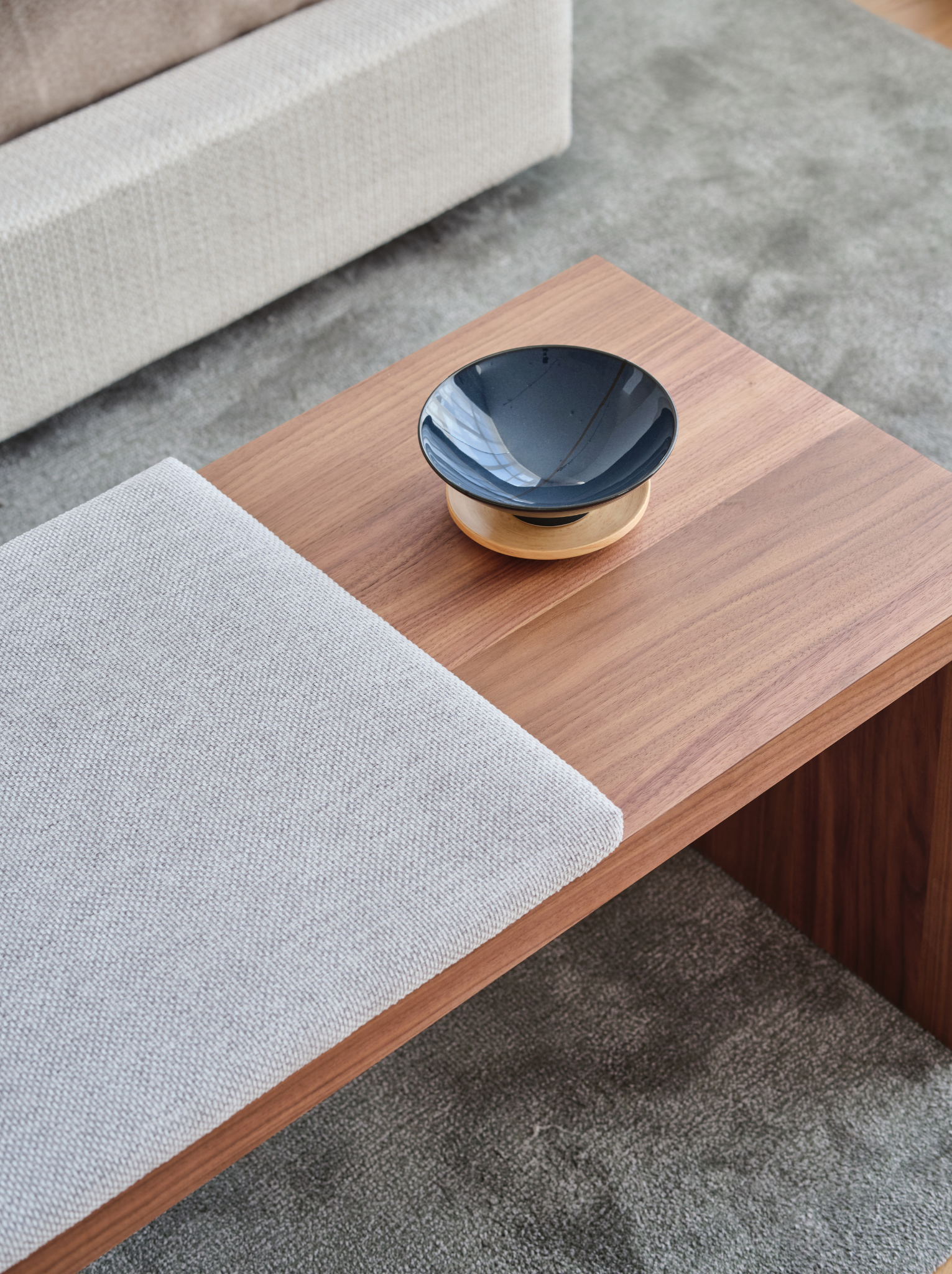 Moom Cushioned Bench Seat - The Feelter