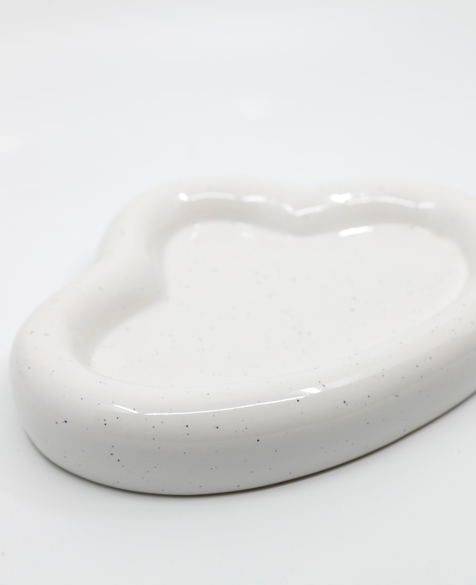 Cloud Shaped Speckled Plate - The Feelter