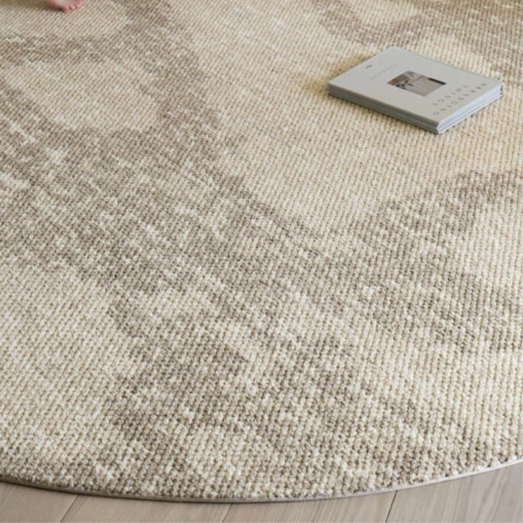 Marble Round Wool Rug