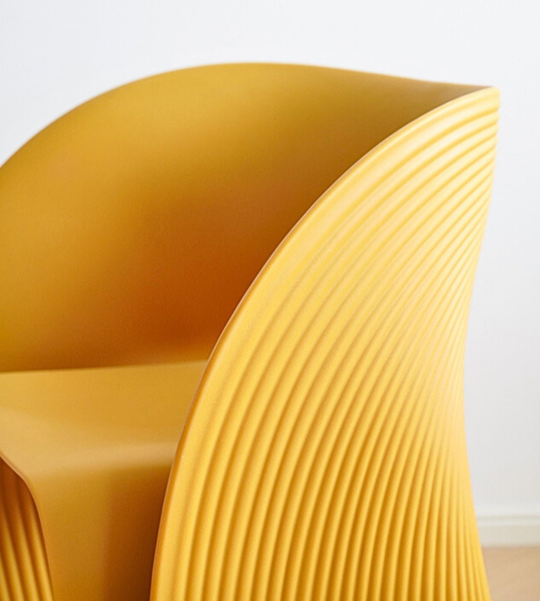 Reverence Armchair - The Feelter