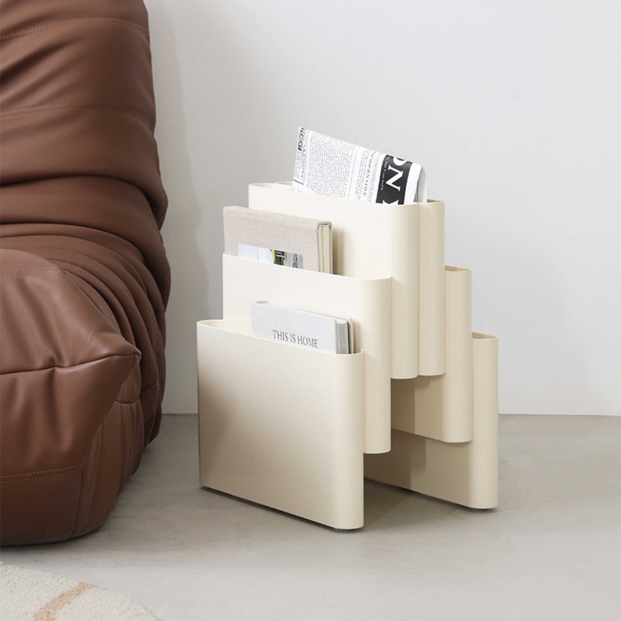 Bridge Plastic Magazine Holder