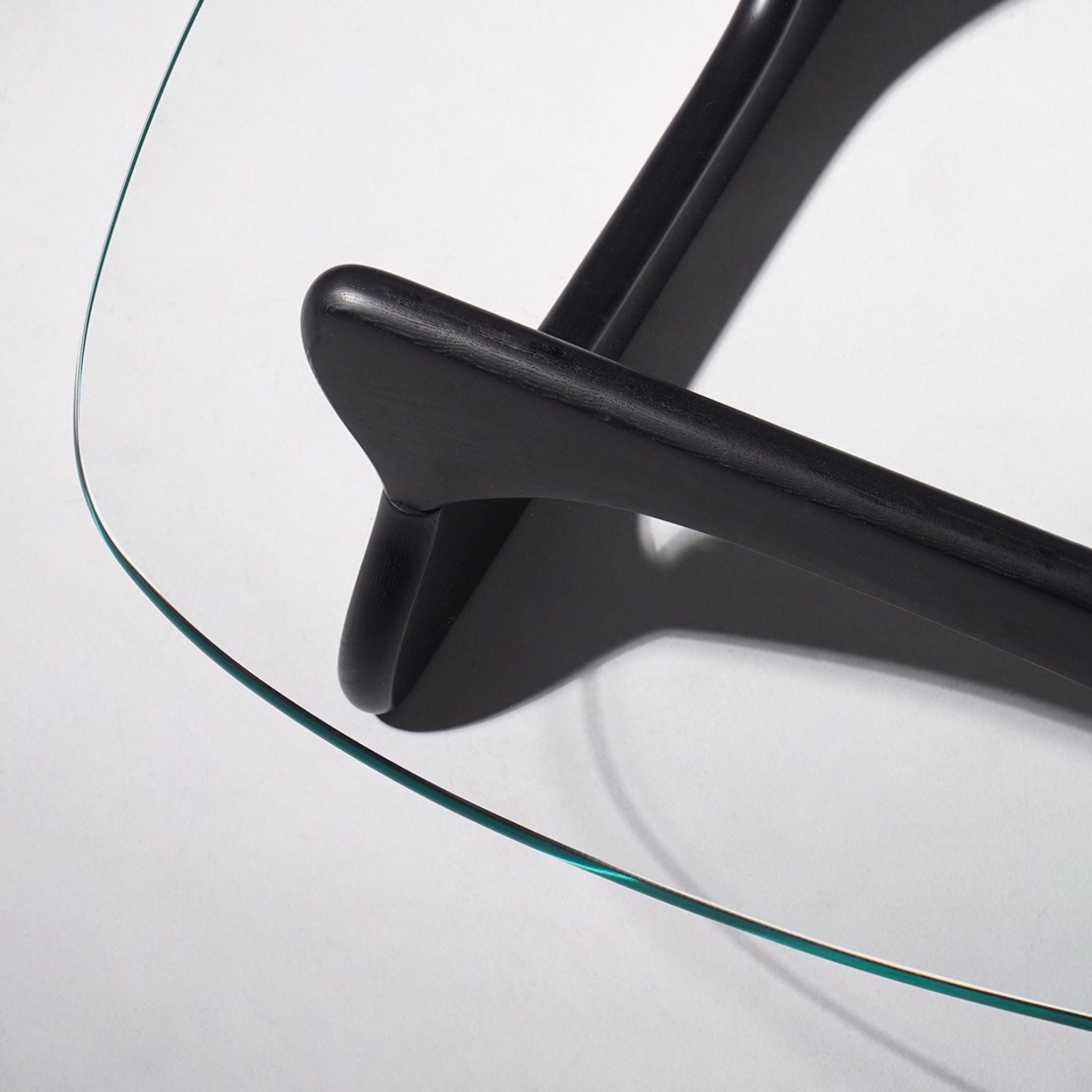 Noguchi Coffee Table Replica | The Feelter