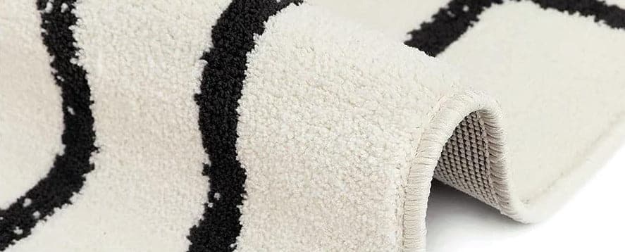 Serpentine Rug - White