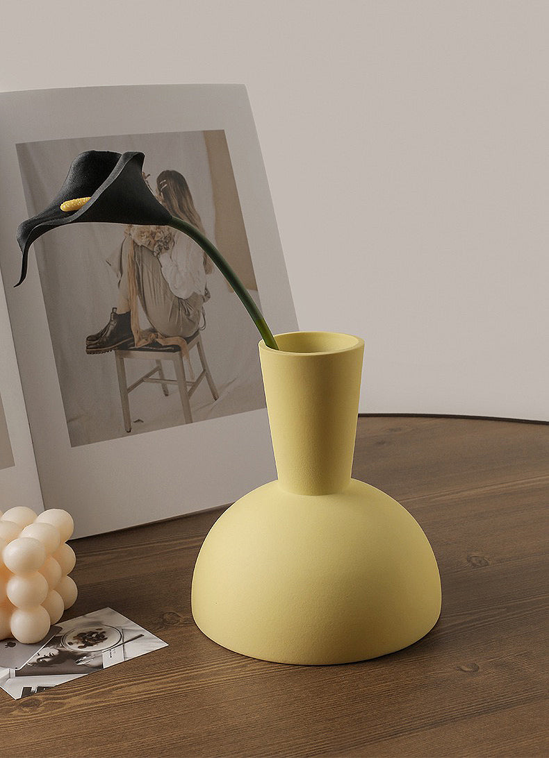Ceramic Vase | Yellow Bulb - The Feelter