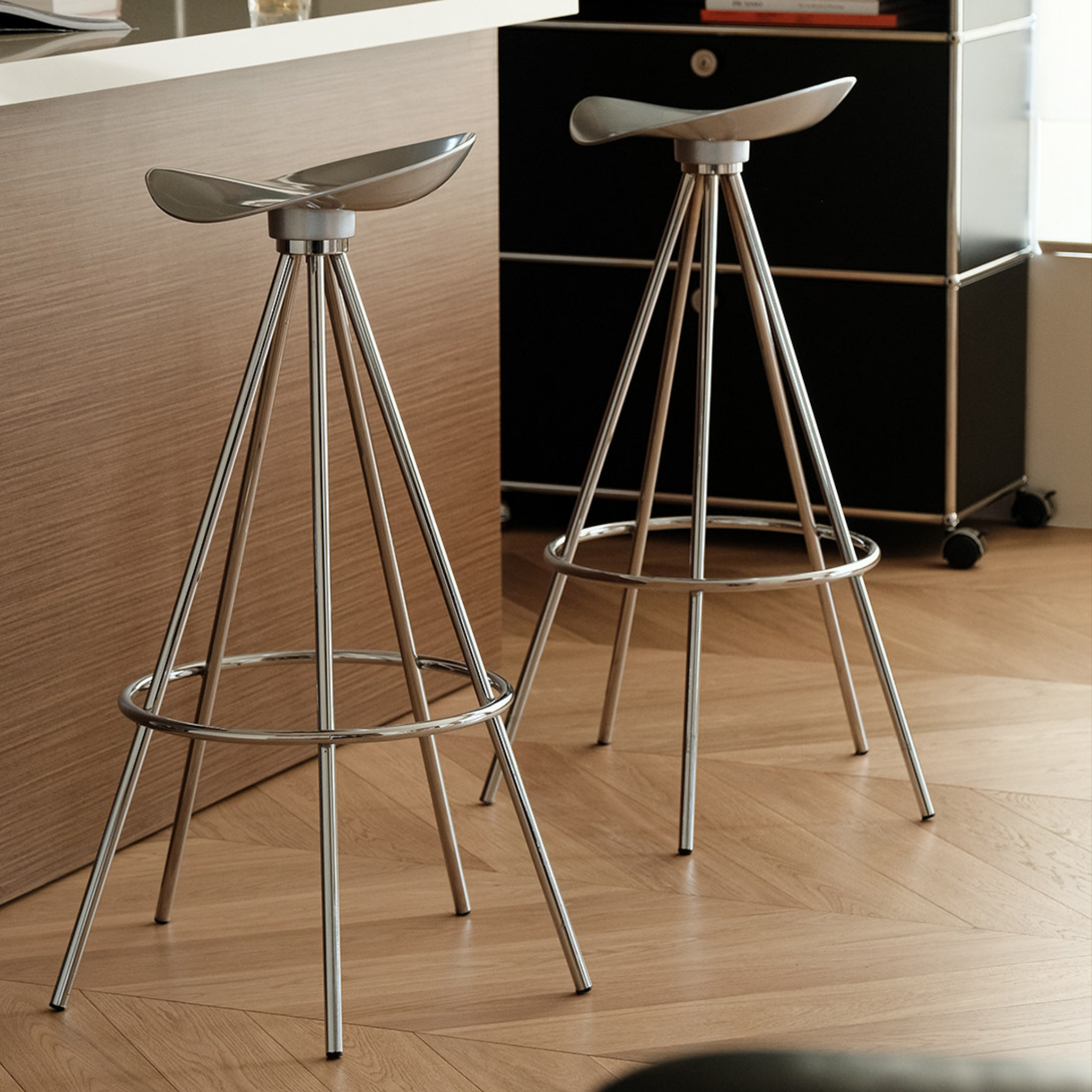 Jim Bar Stool - The Feelter