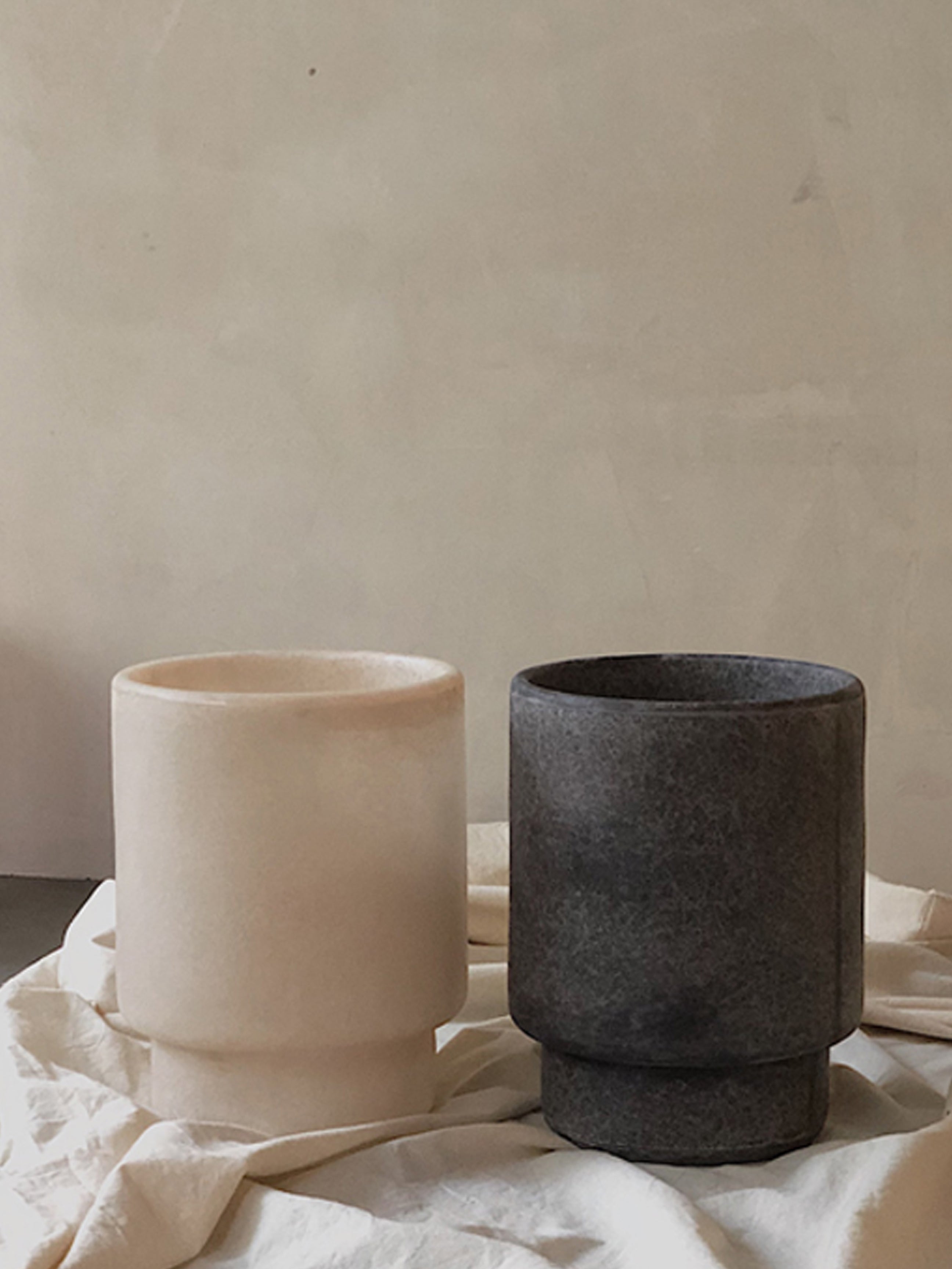 kar "Tong" Vase/Bin 玻璃钢花瓶置物垃圾桶杂志收纳侘寂原创极简 - The Feelter