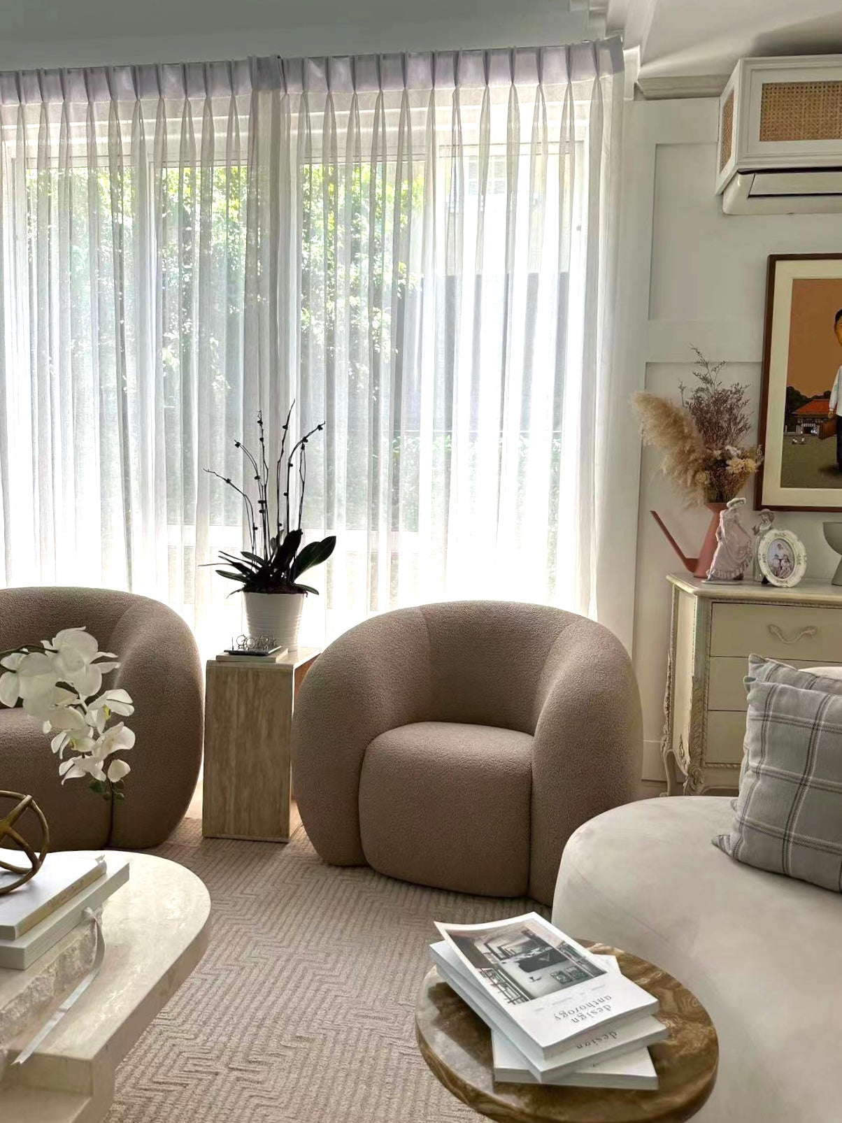 kar Circular Lounge 小圆弧休闲软包沙发椅客厅买手店陈列单人位 - The Feelter