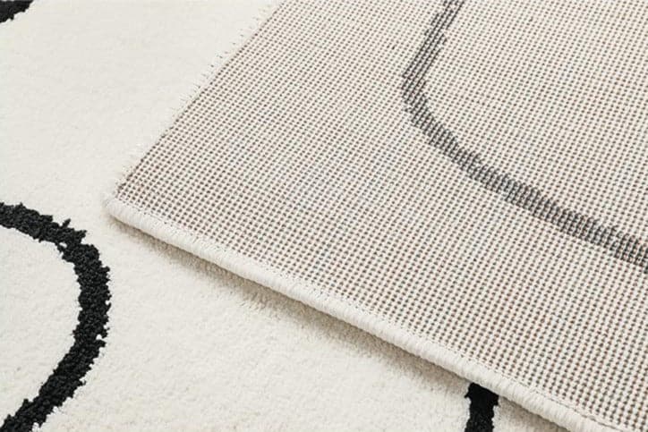 Serpentine Rug - White