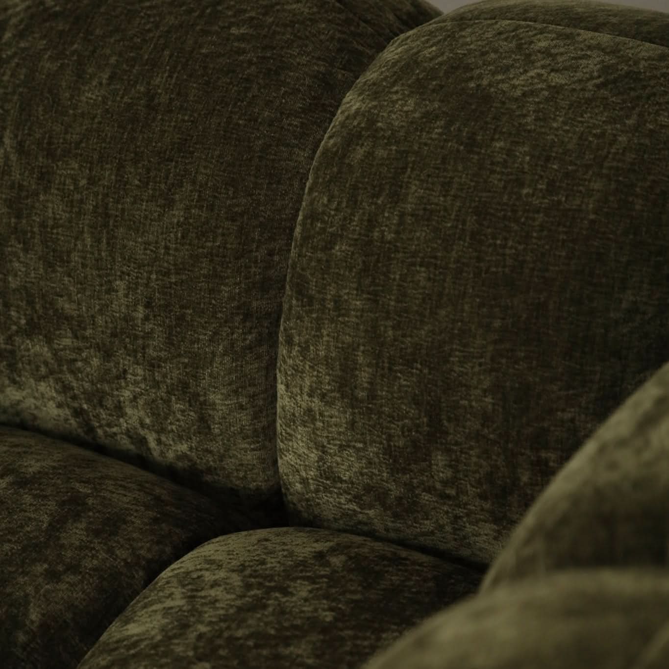 Ruka Tufted Sofa - The Feelter