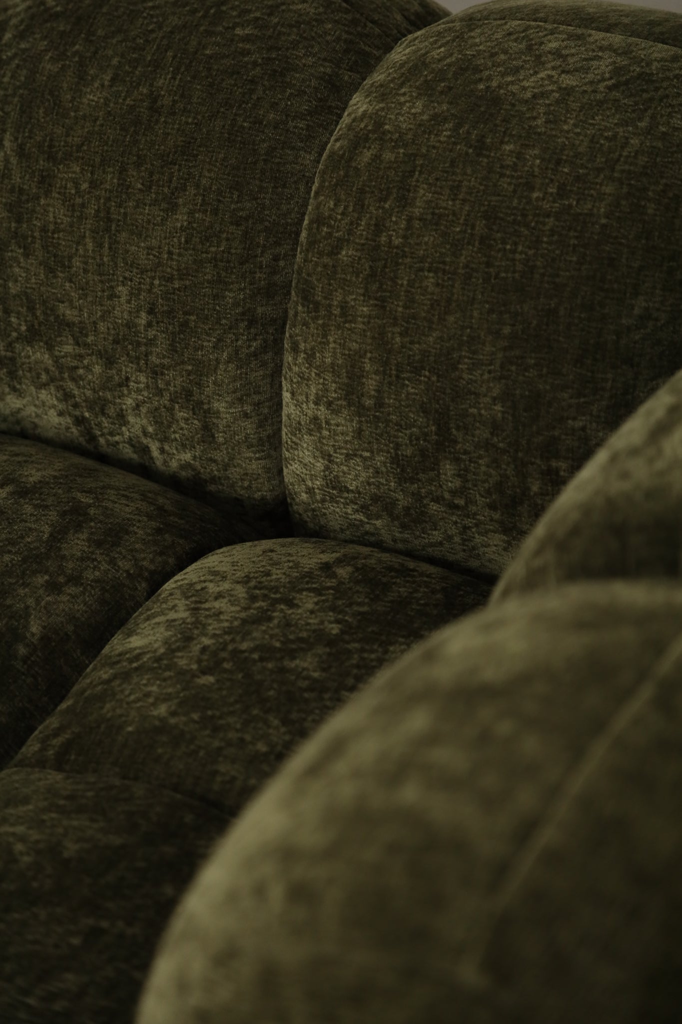 Ruka Tufted Sofa