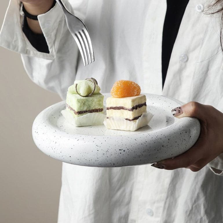 Circle Shaped Speckled Plate - The Feelter