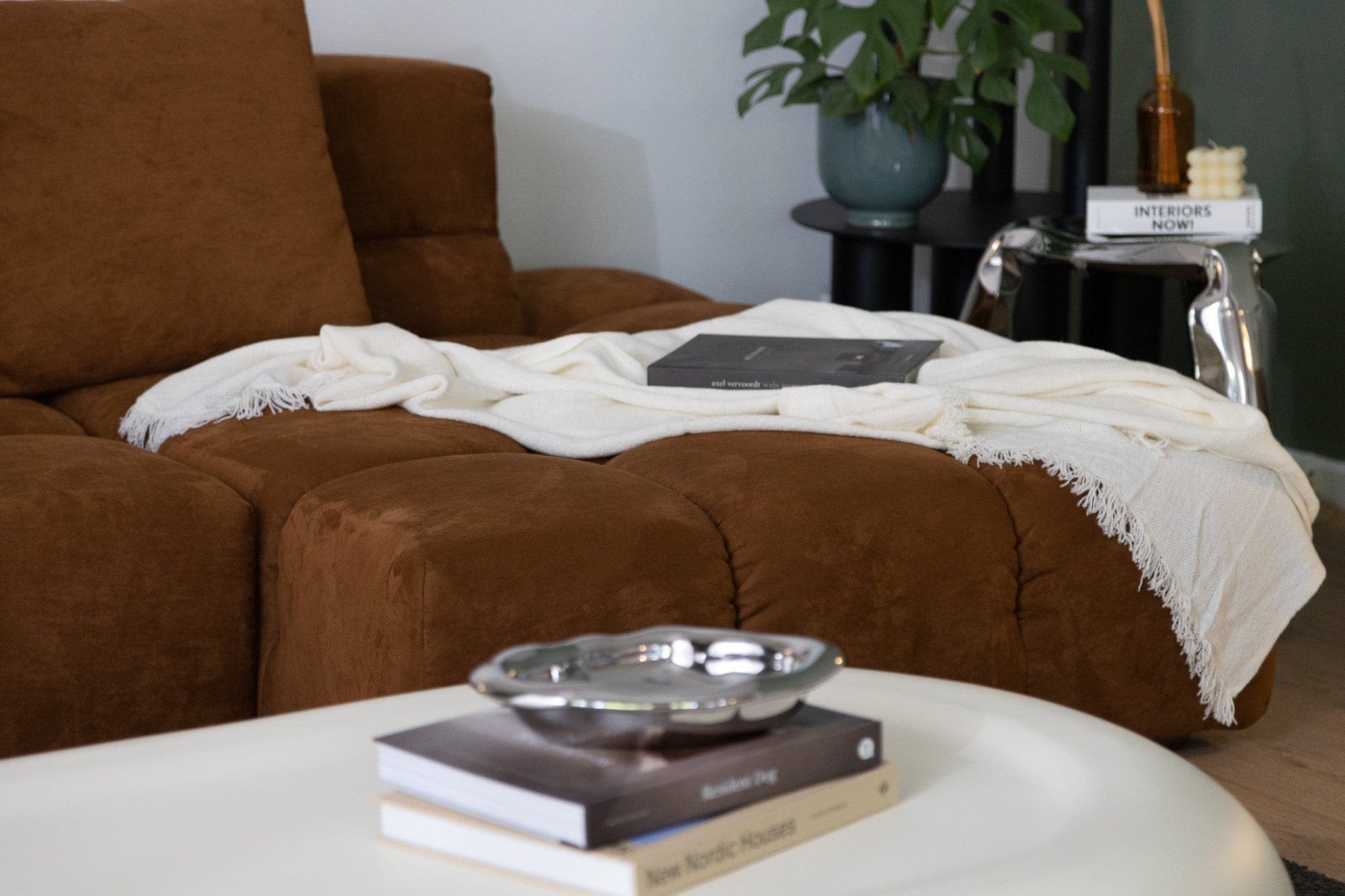 Tufty-Time Sofa Replica | The Feelter
