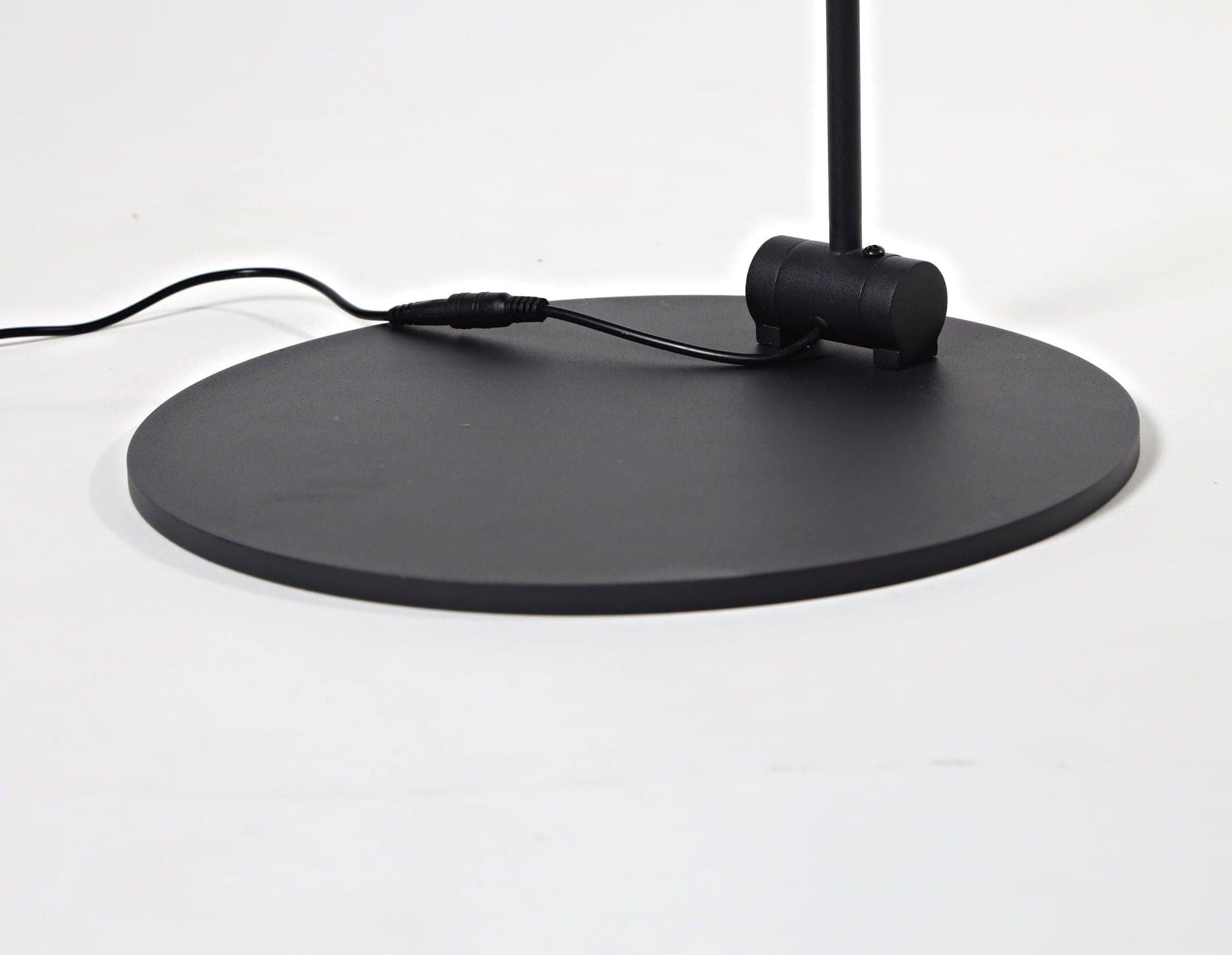 Cronus Floor Lamp - The Feelter