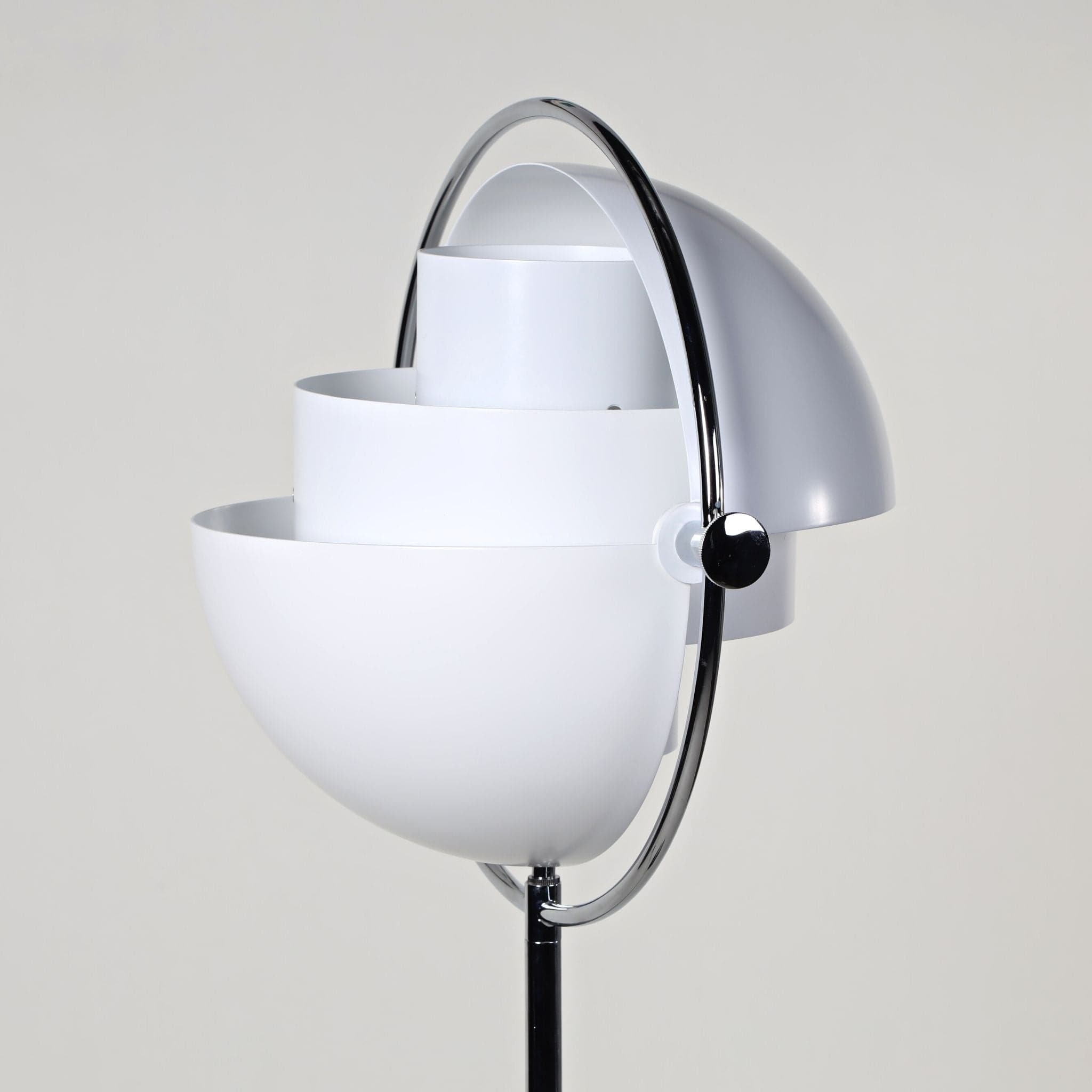 Zeus Floor Lamp - The Feelter