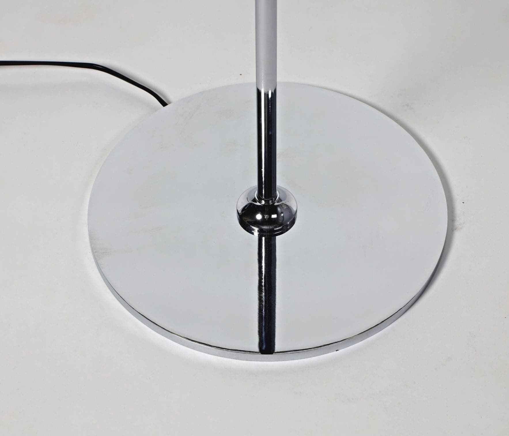 Zeus Floor Lamp - The Feelter