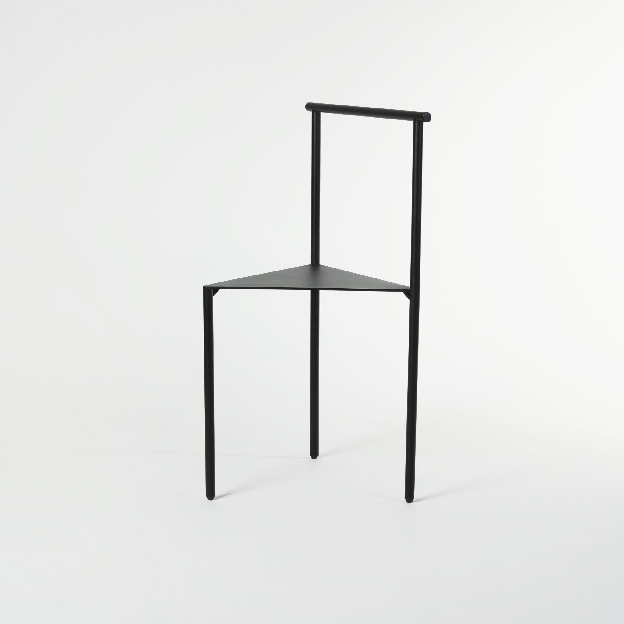Black Mountain Furniture | Line Chair
