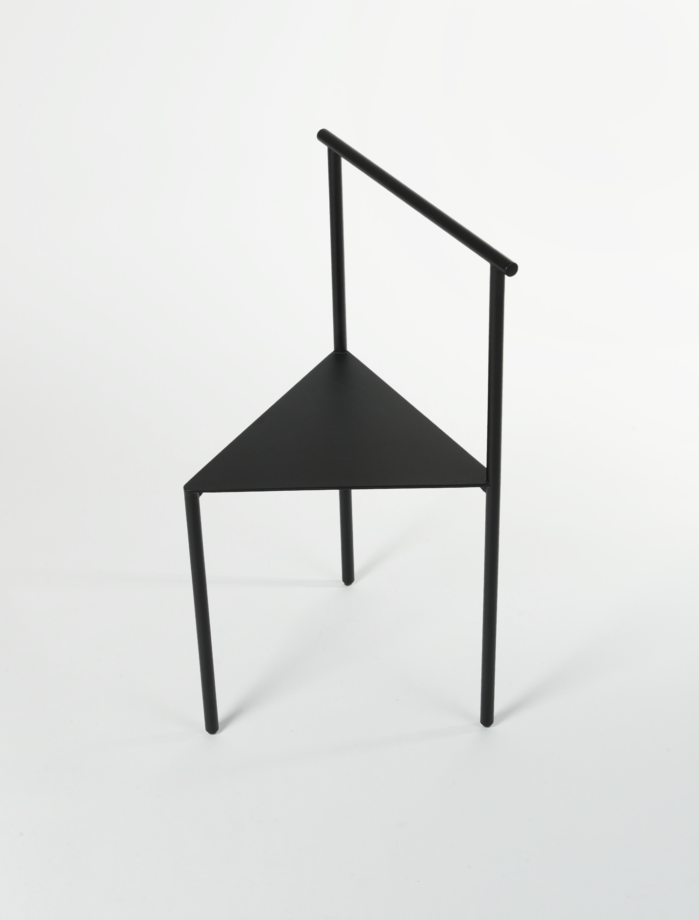 Black Mountain Furniture | Line Chair