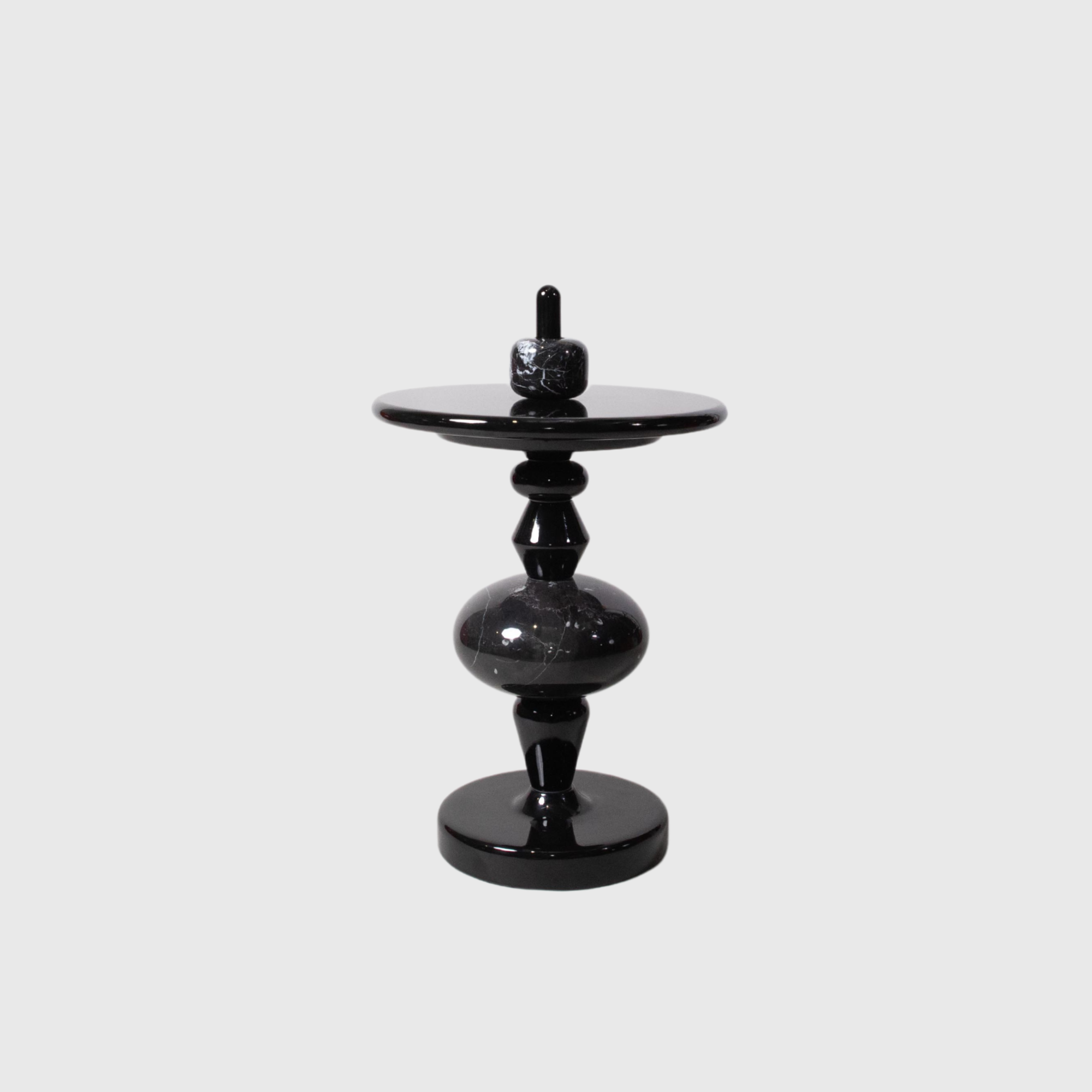 Shuffle Side Table Replica | The Feelter