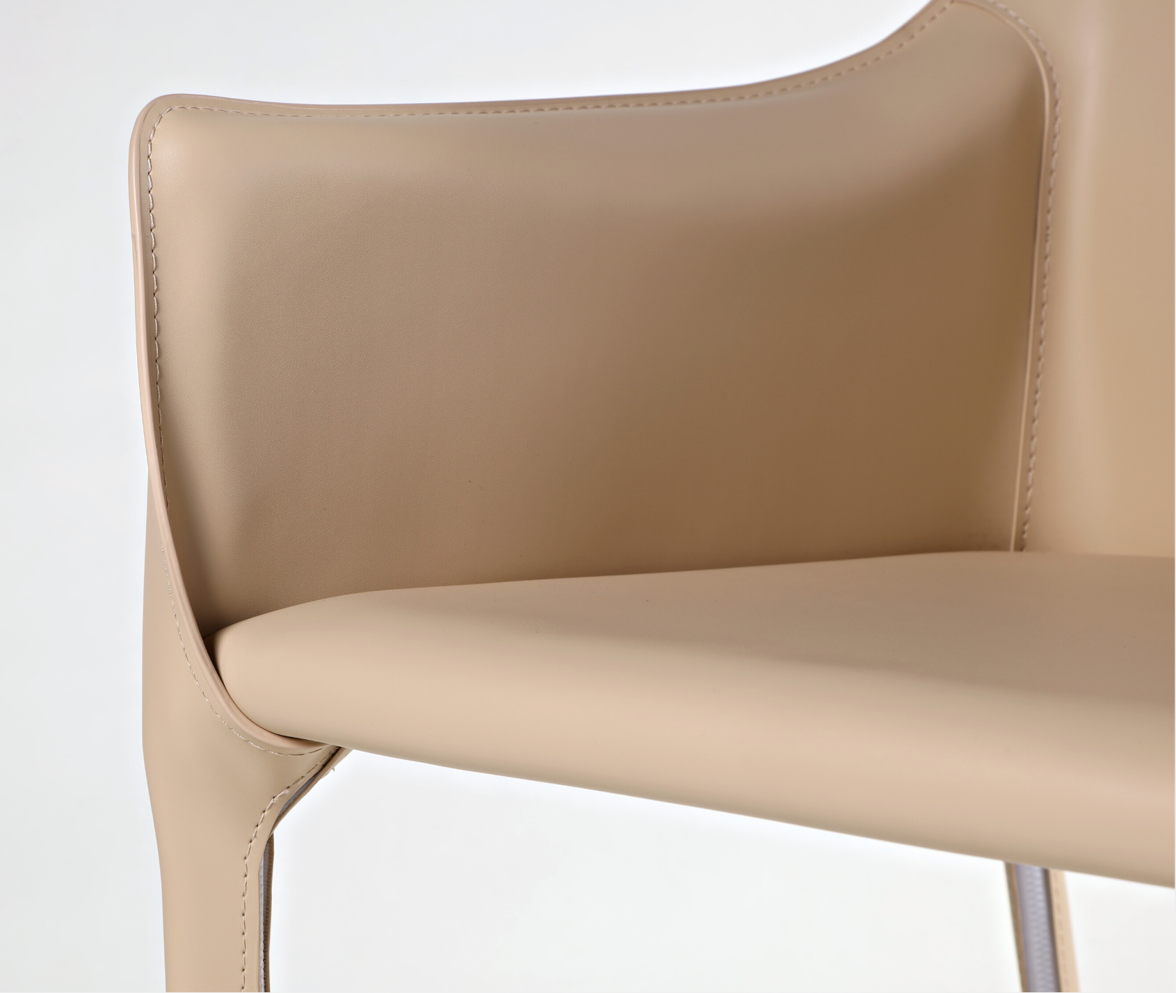 Cab 413 Dining Chair | Mario Bellini Replica - The Feelter