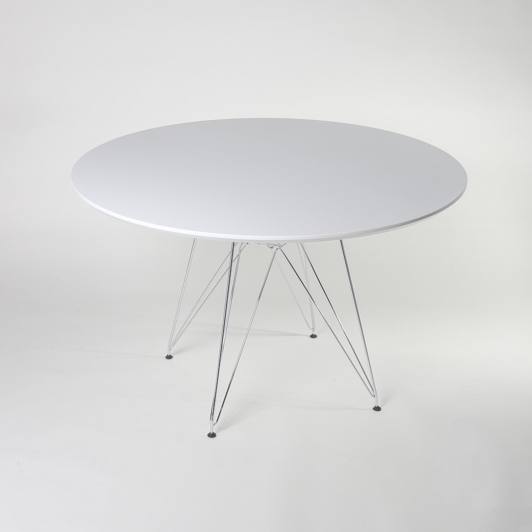 Eiffel Leg Table Replica | The Feelter