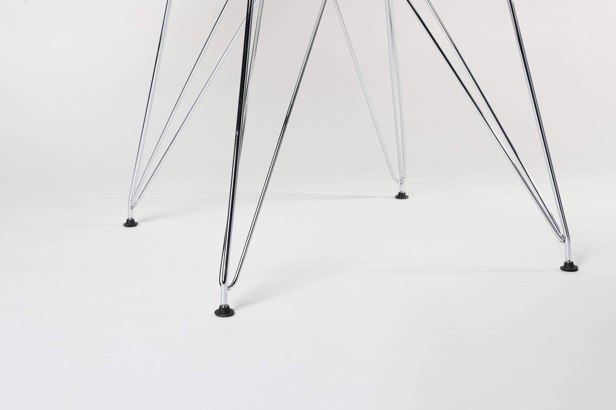 Eiffel Leg Table Replica | The Feelter