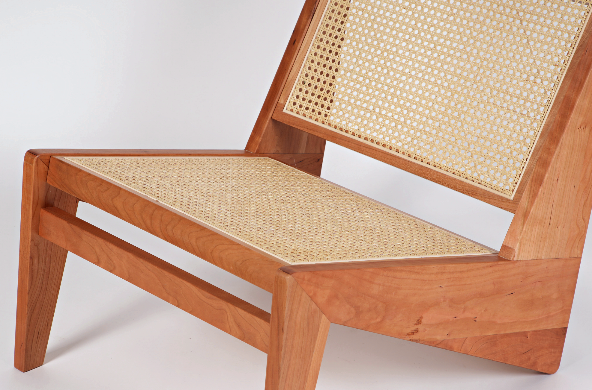 Kangaroo Chair Replica | The Feelter